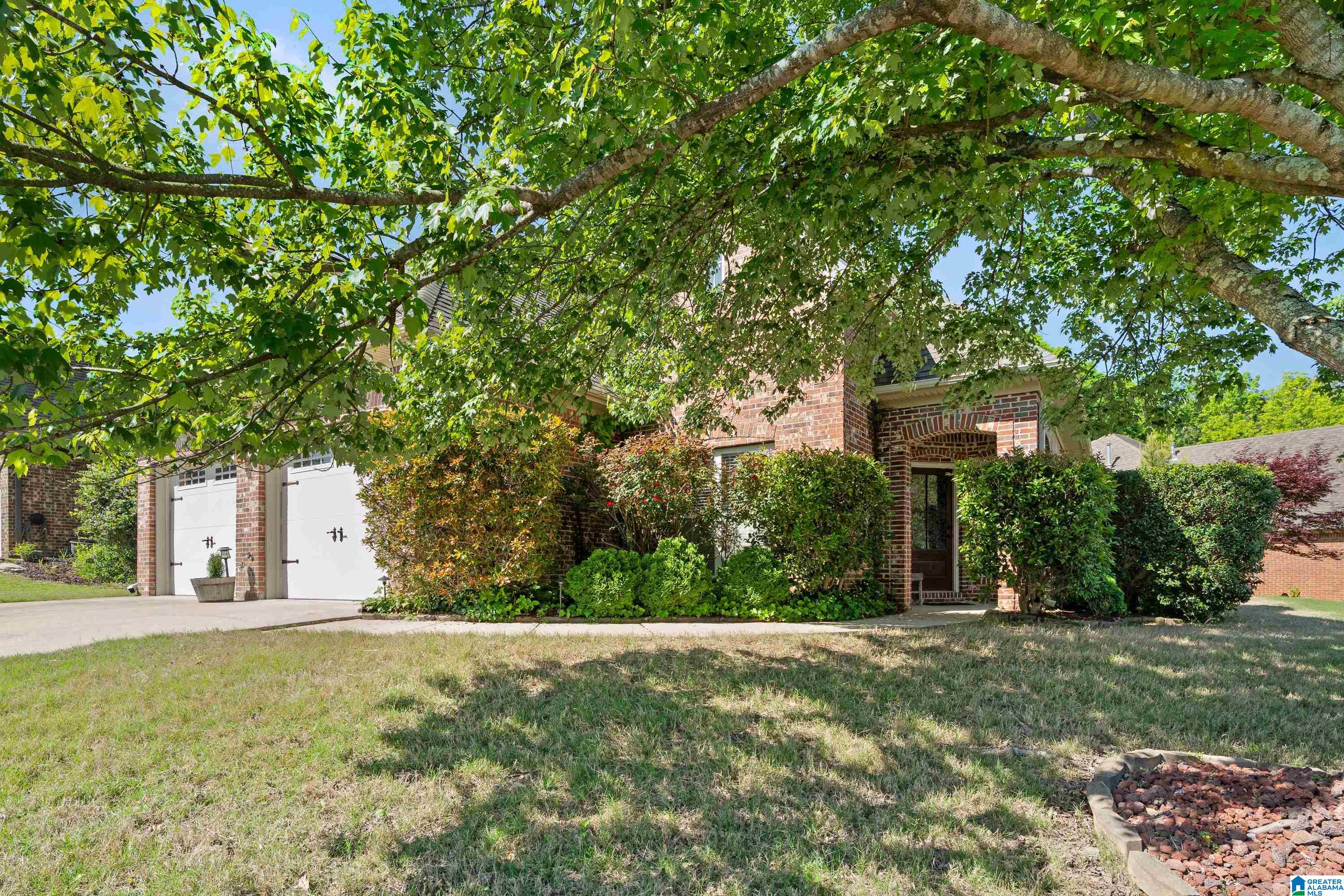 1106 WEYBRIDGE CIRCLE