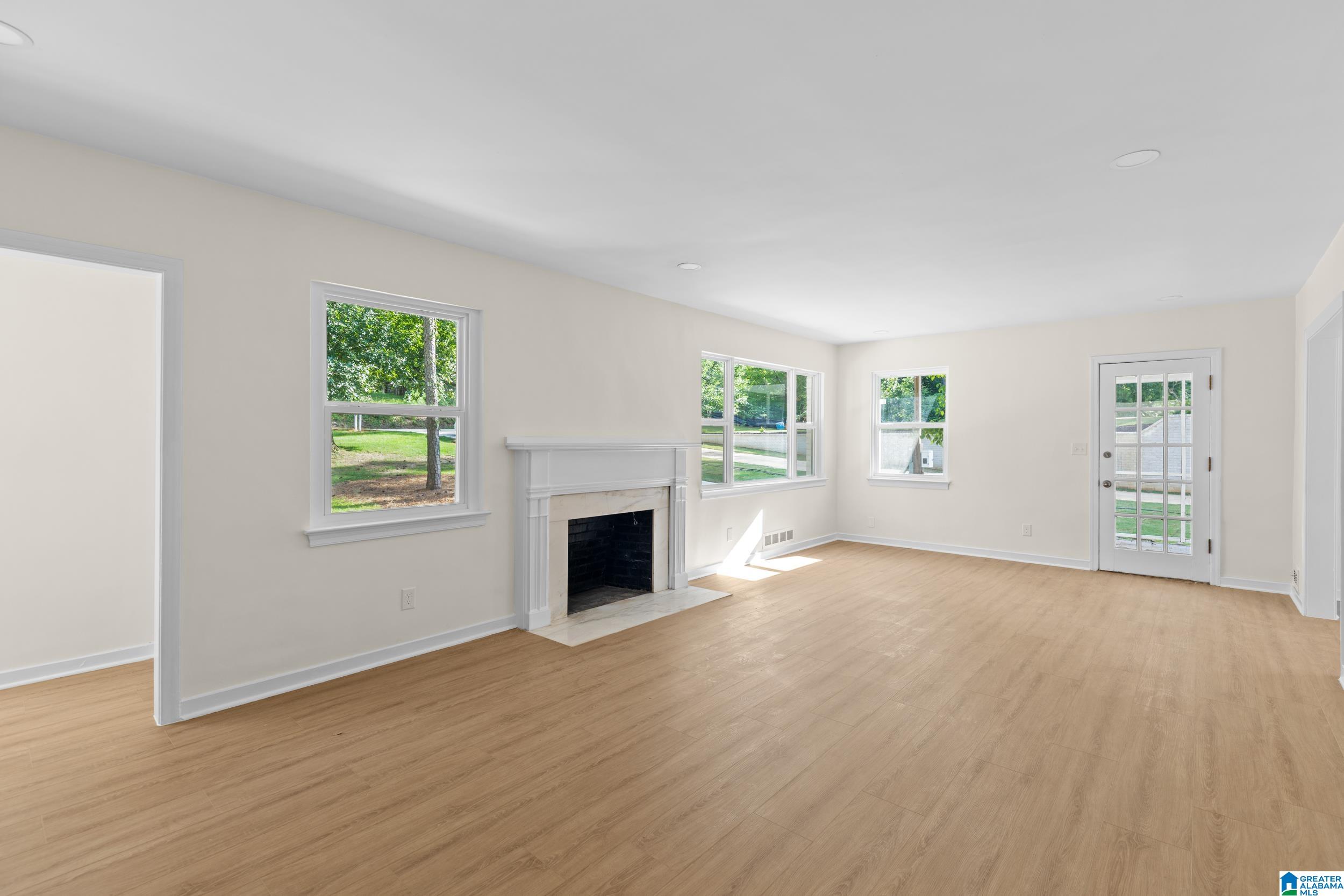 1576 BERRY ROAD