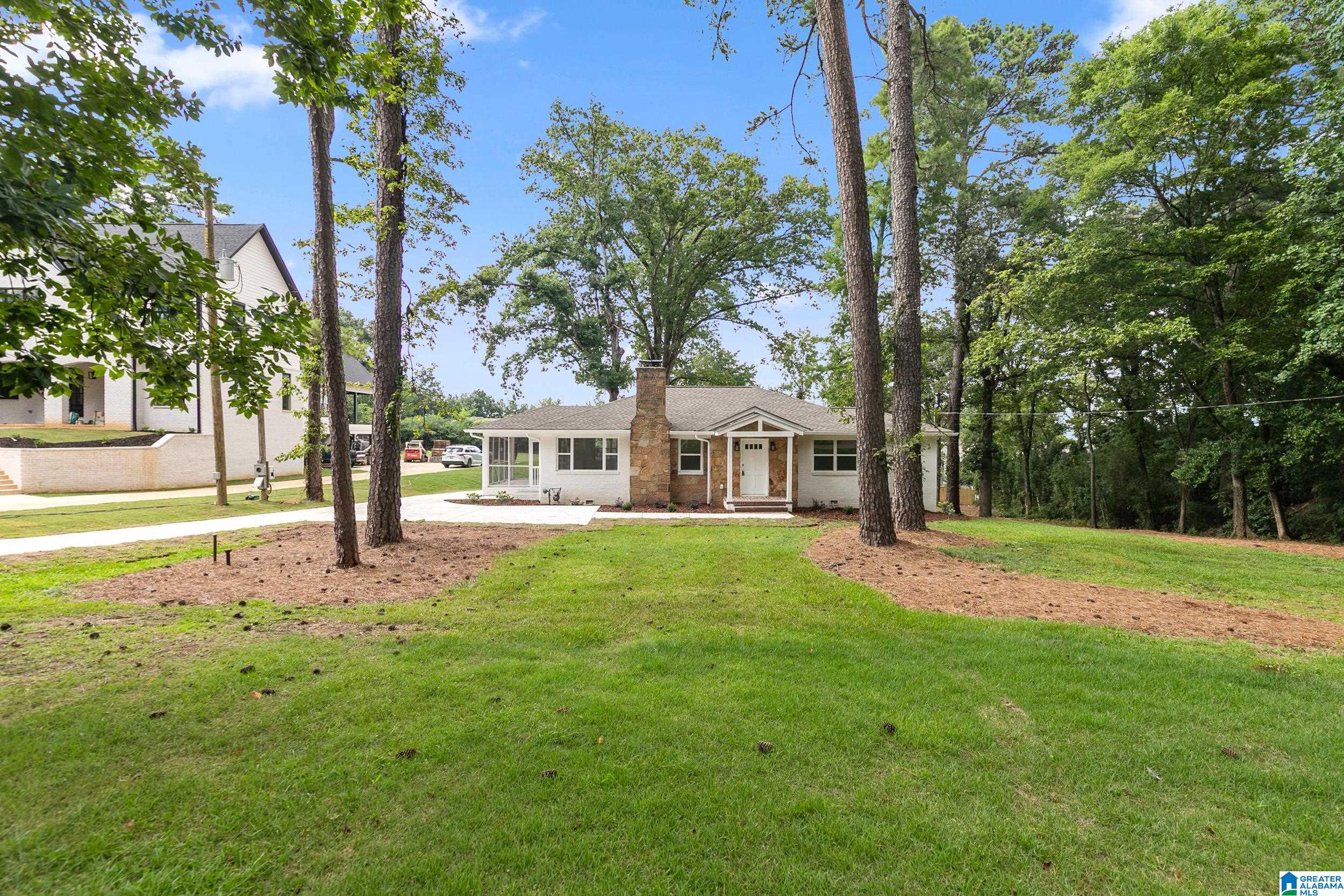 1576 BERRY ROAD