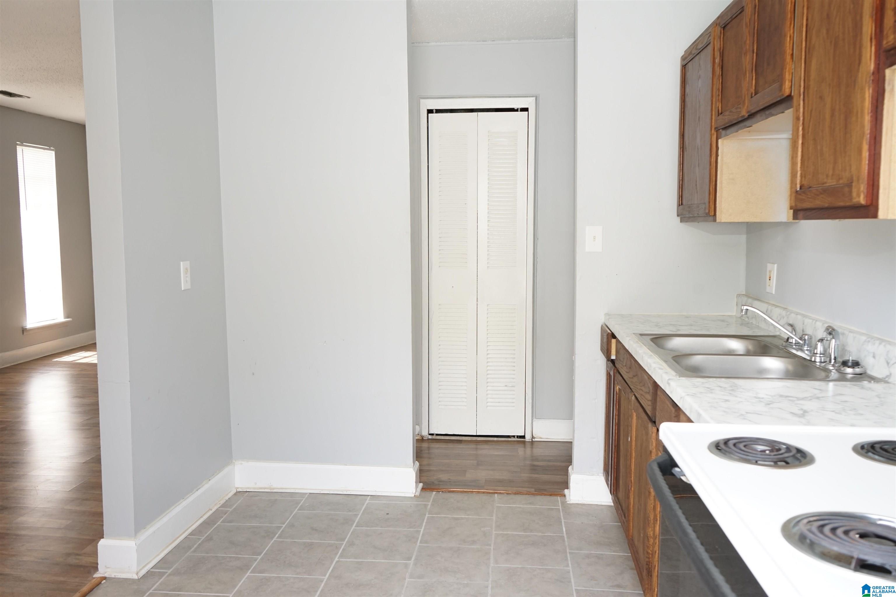 3416 ALEMEDA AVENUE SW