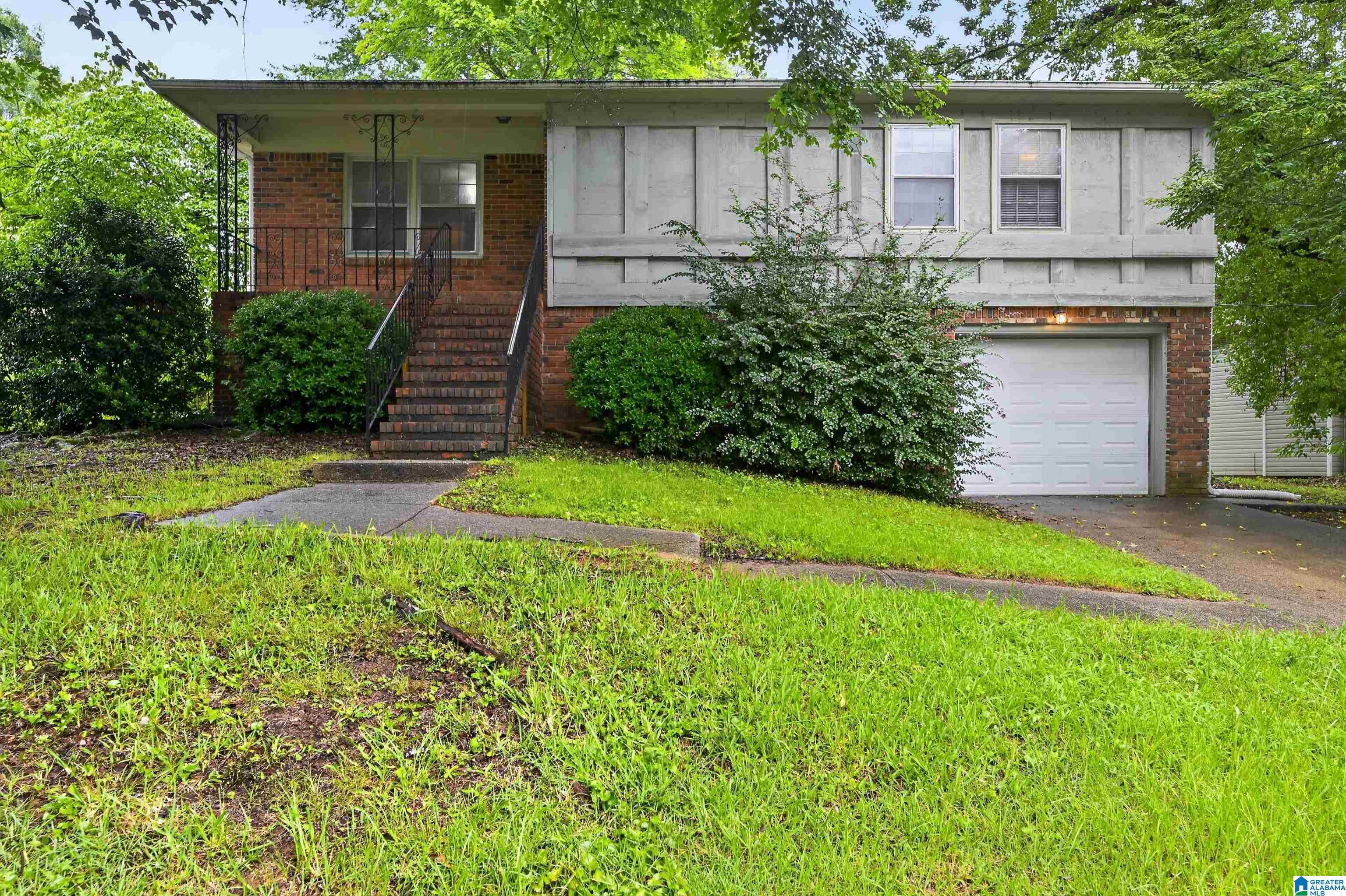 Photo 1 of 33 — 2513 WRIGHT CIRCLE, BIRMINGHAM, AL 35235