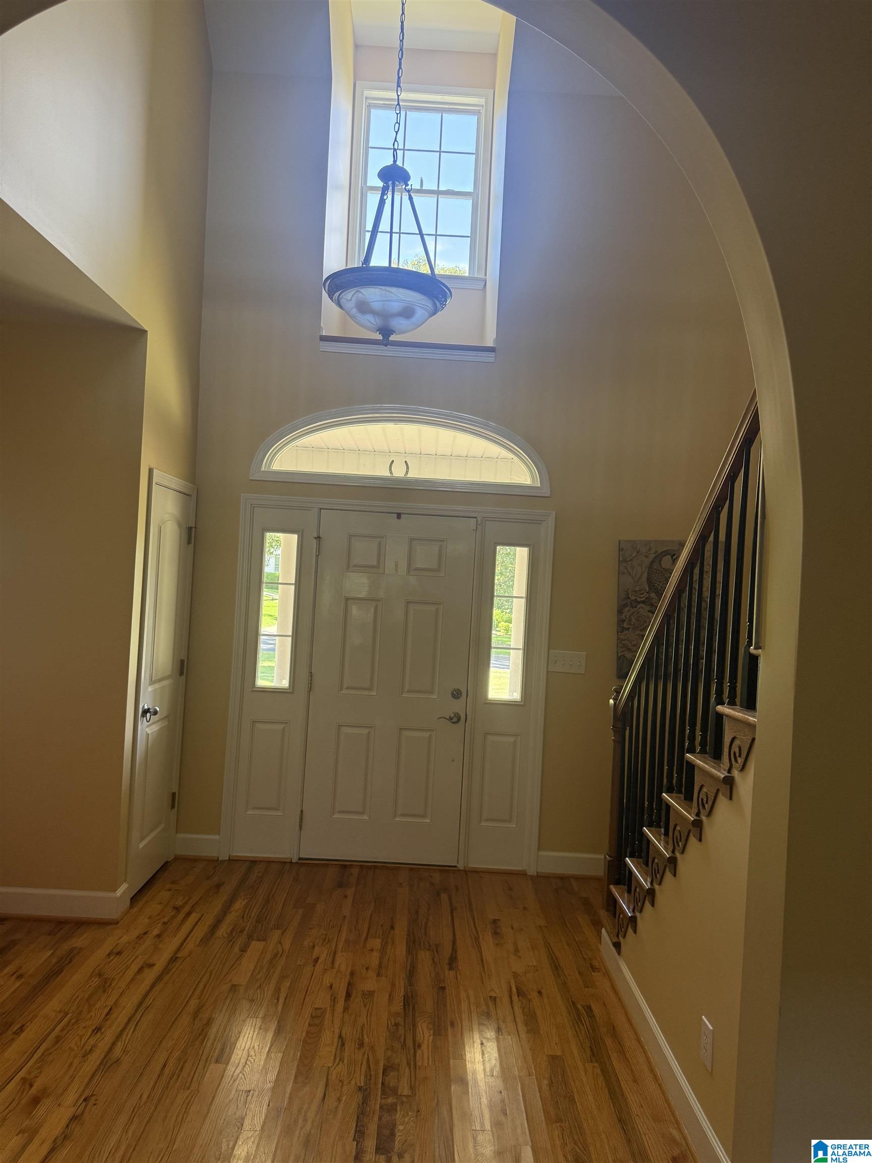 1813 PLEASANT RIDGE DRIVE