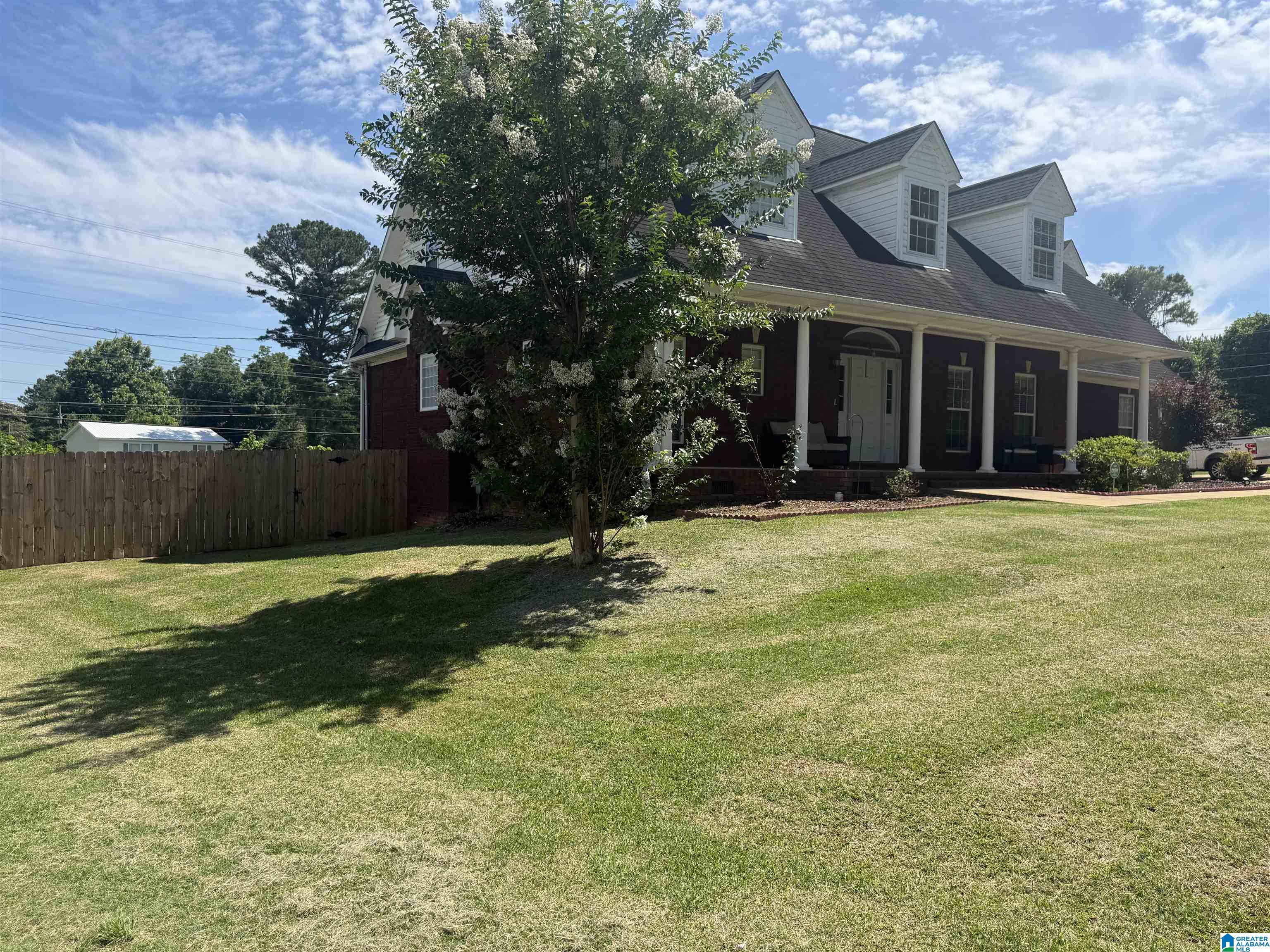 1813 PLEASANT RIDGE DRIVE