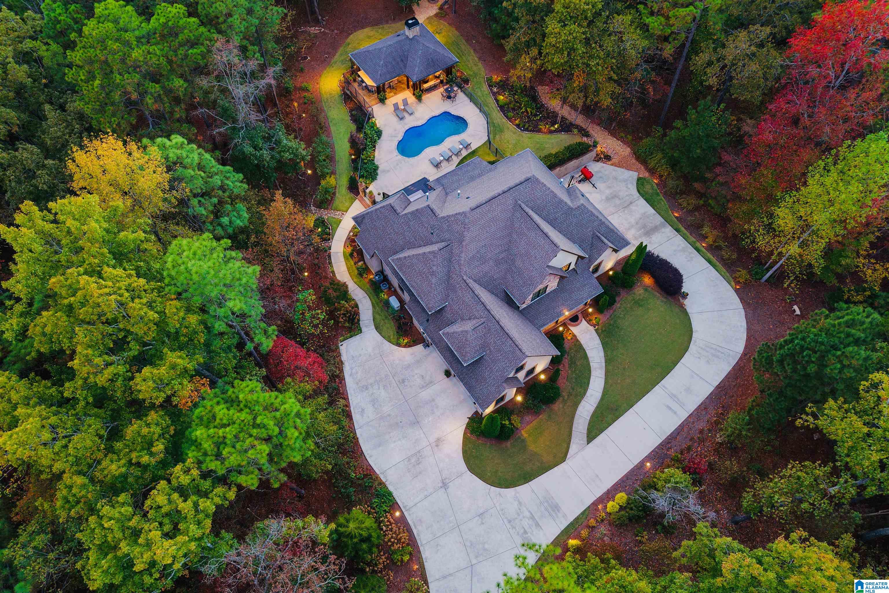 317 OAK MOUNTAIN CREST WAY