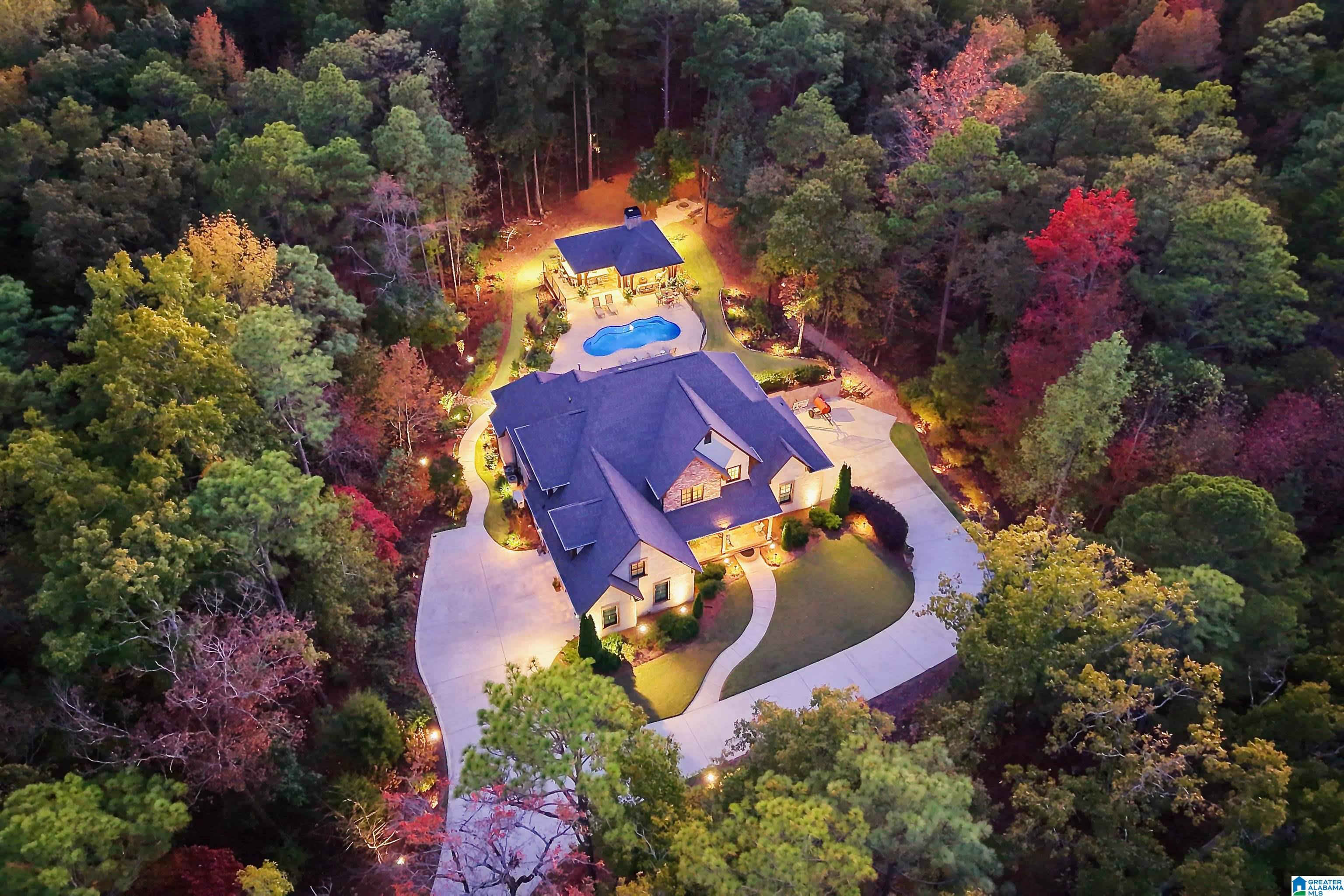 317 OAK MOUNTAIN CREST WAY