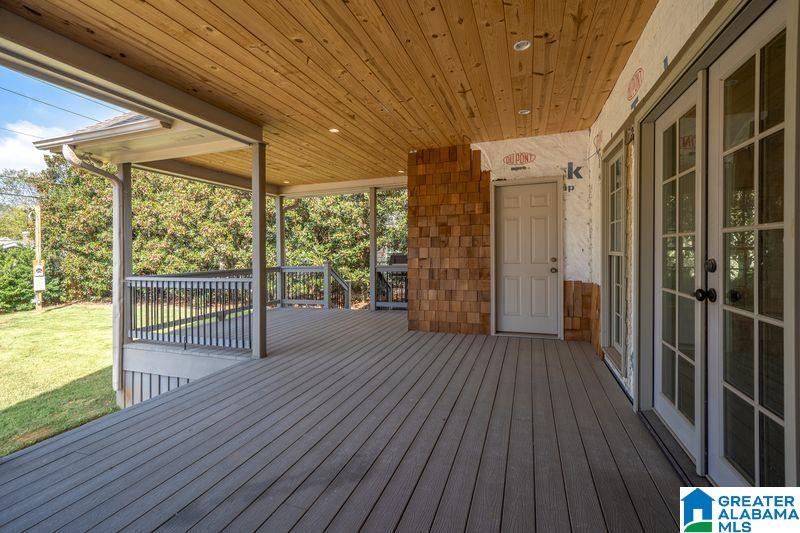 10 W MONTCREST DRIVE