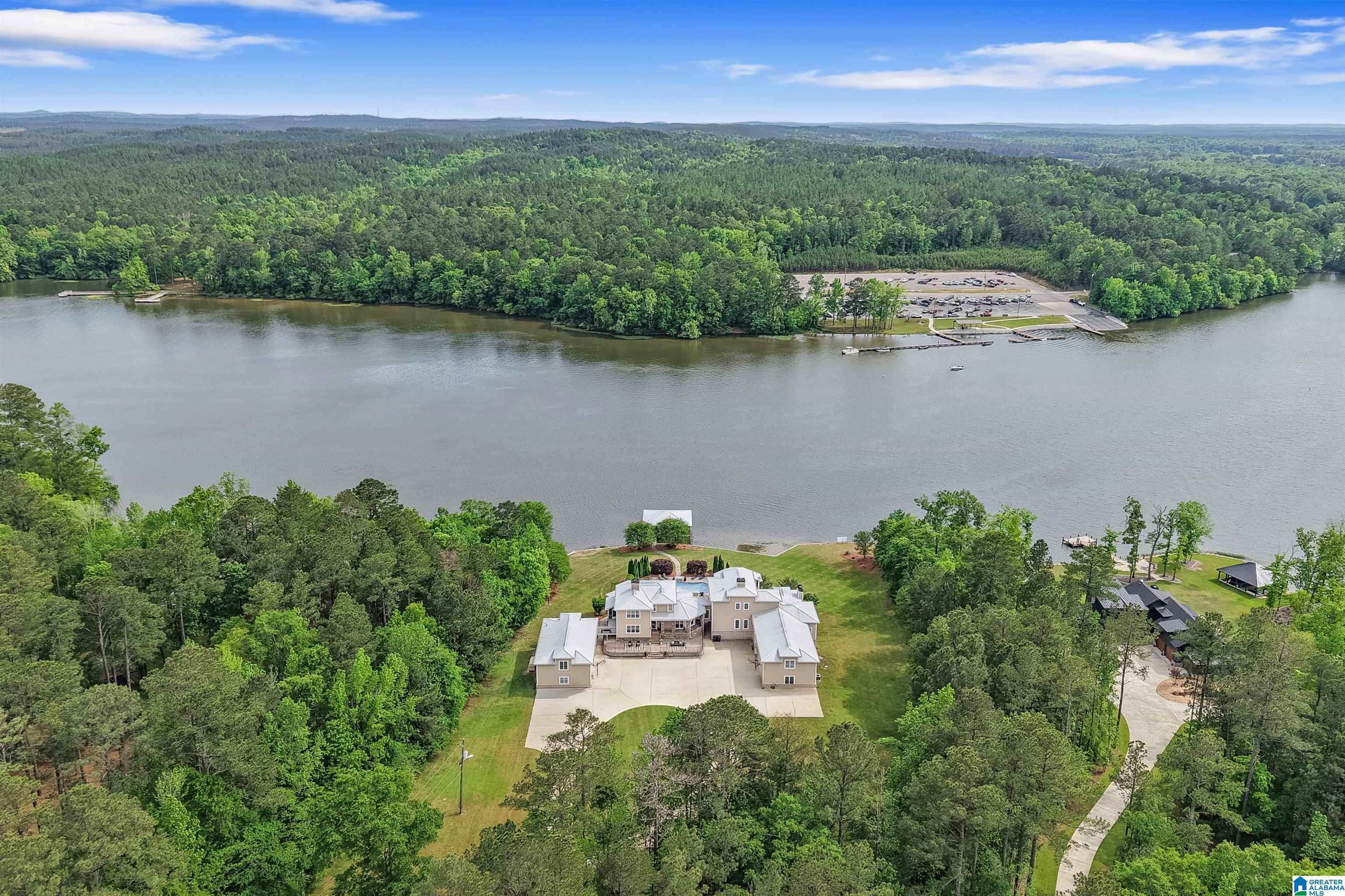 85 LAKE FOREST LANE