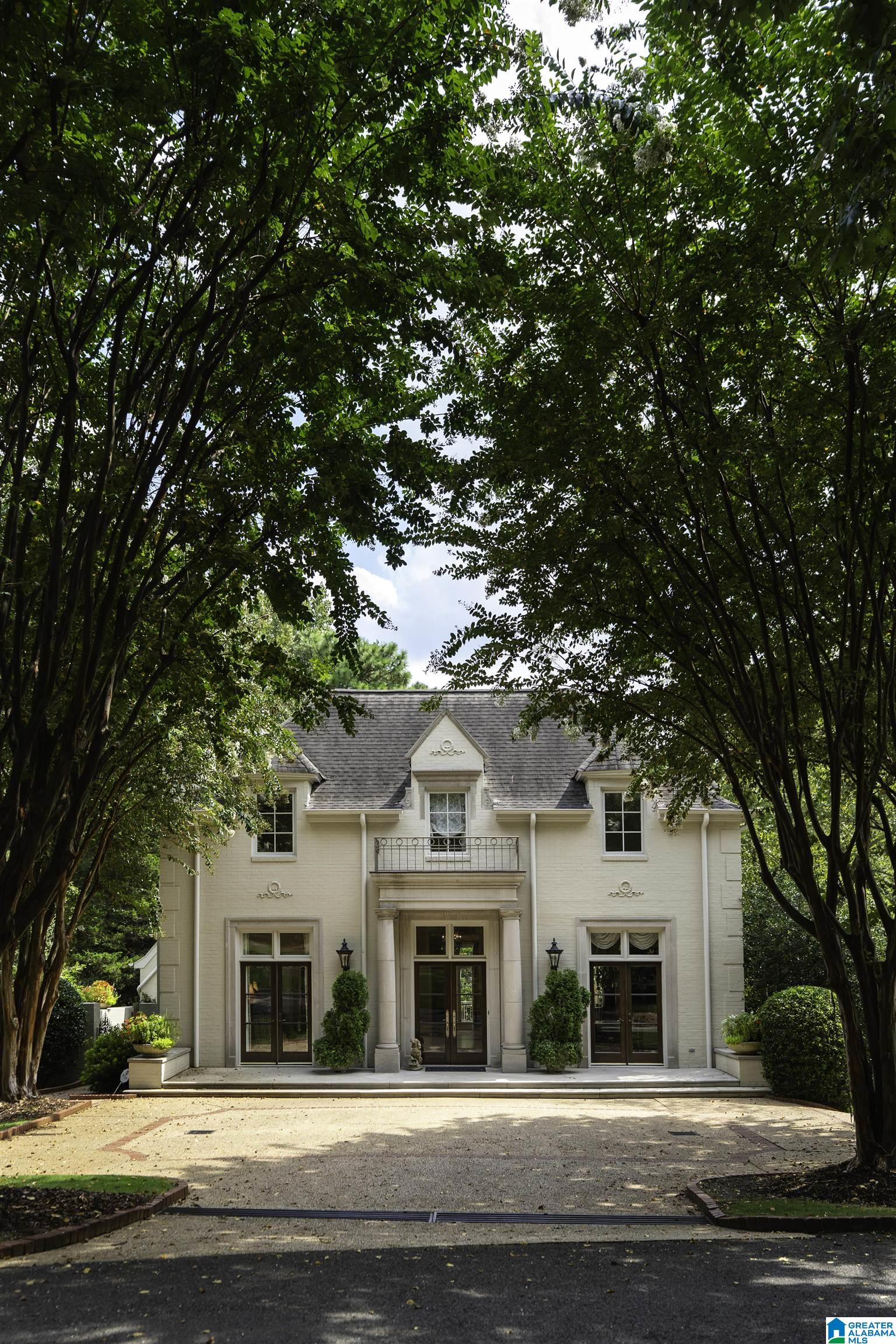 319 EASTON CIRCLE