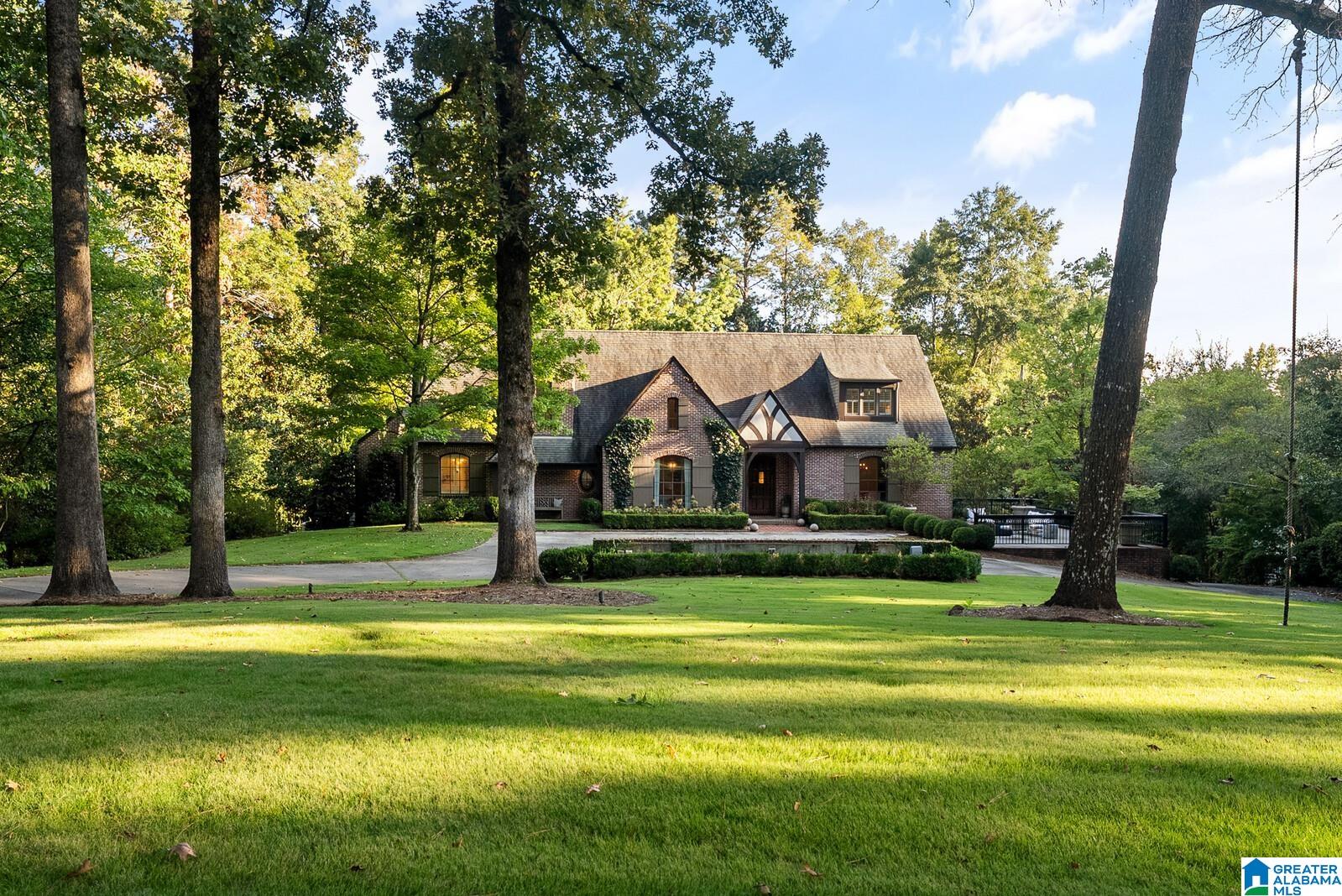 3901 FOREST GLEN DRIVE