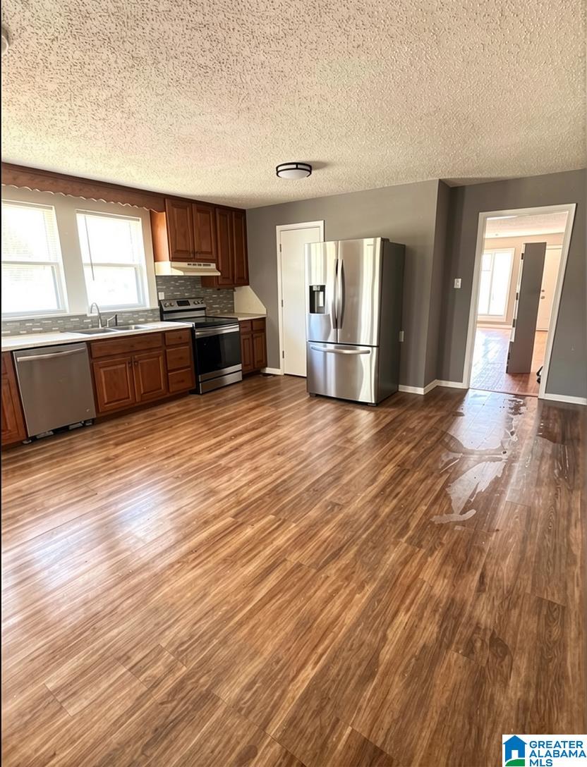 206 DOGWOOD DRIVE