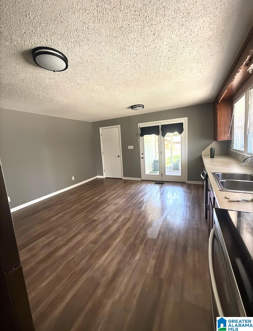 206 DOGWOOD DRIVE