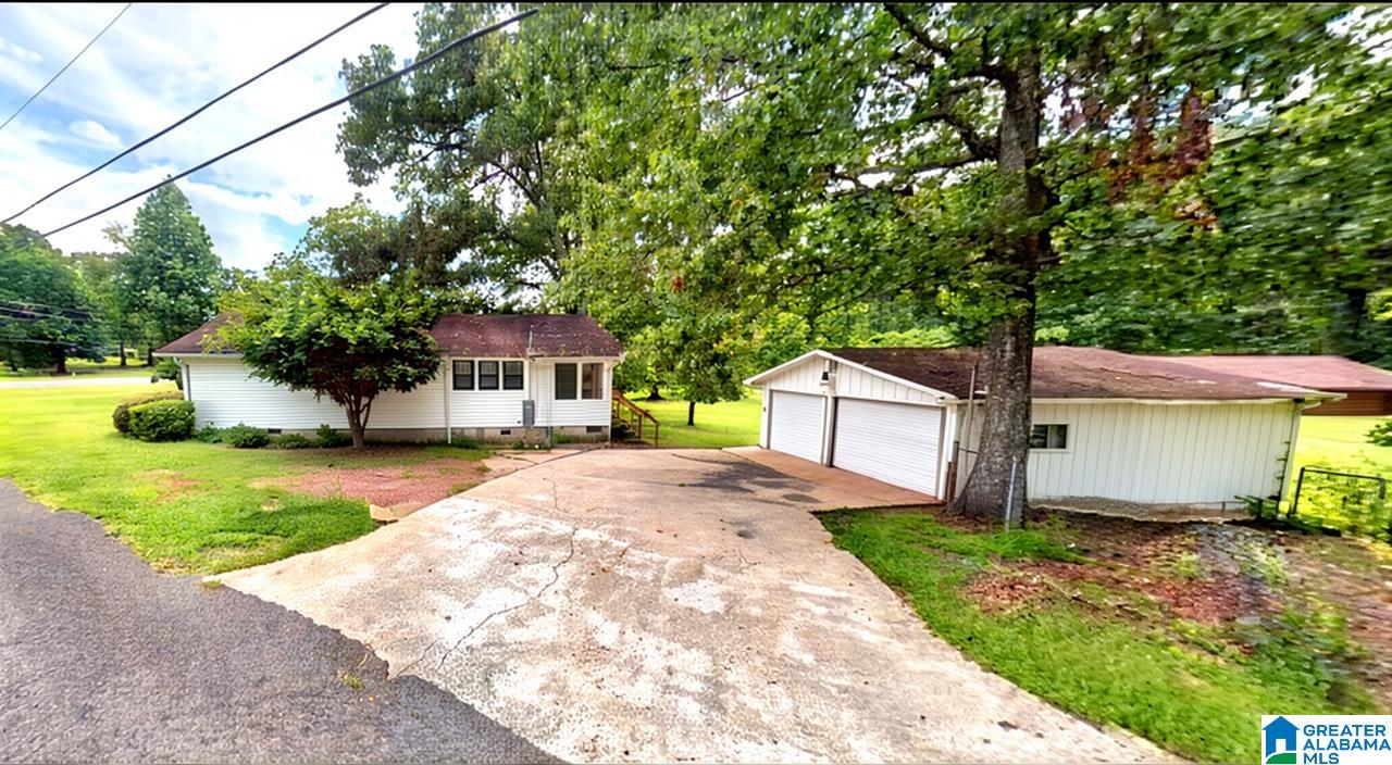 206 DOGWOOD DRIVE