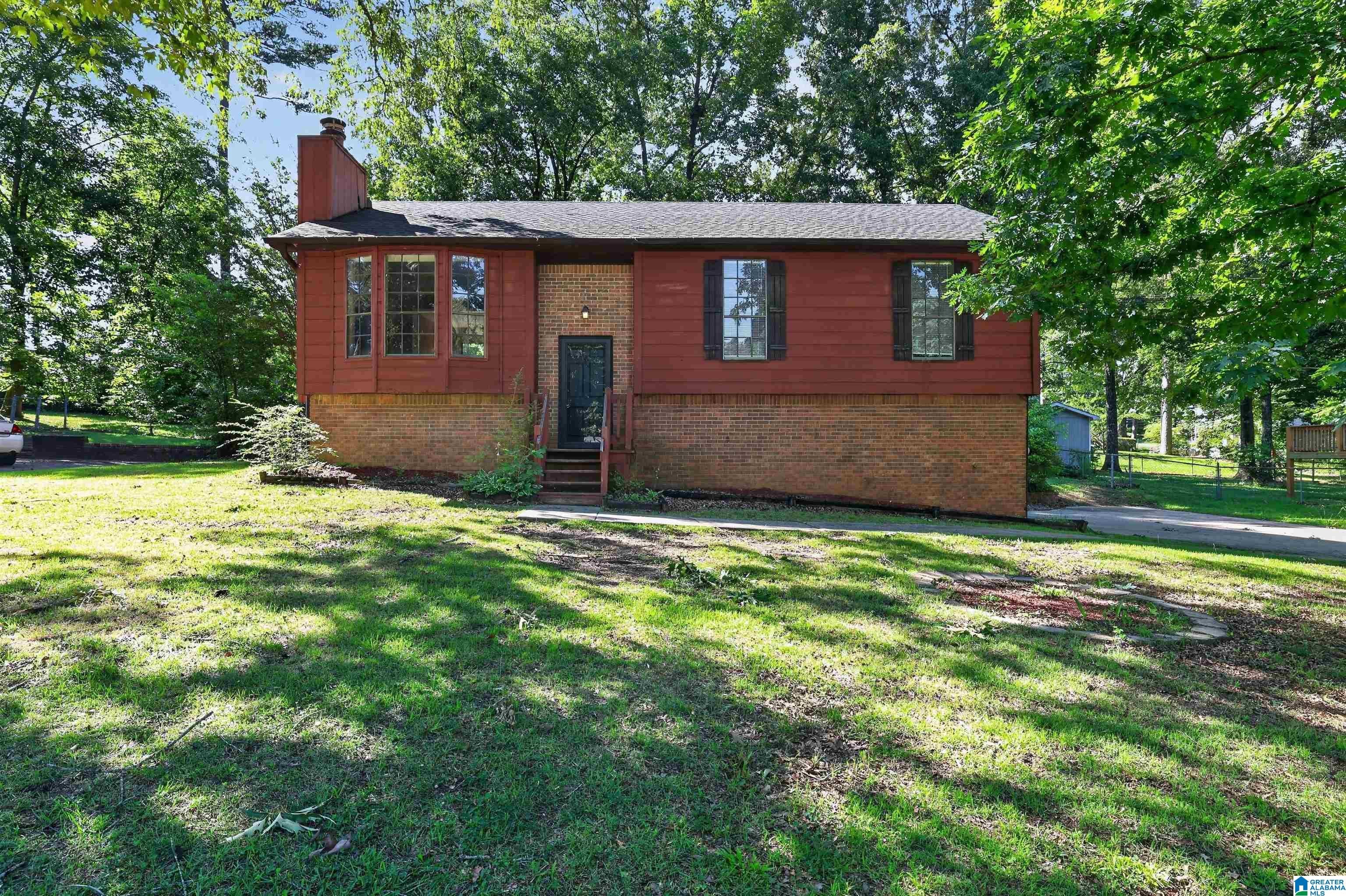 921 THOMAS DRIVE