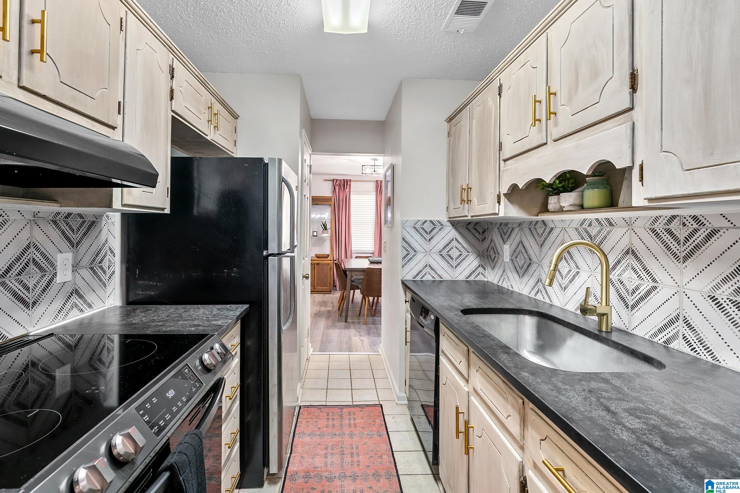 1004 CEDAR CREST DRIVE