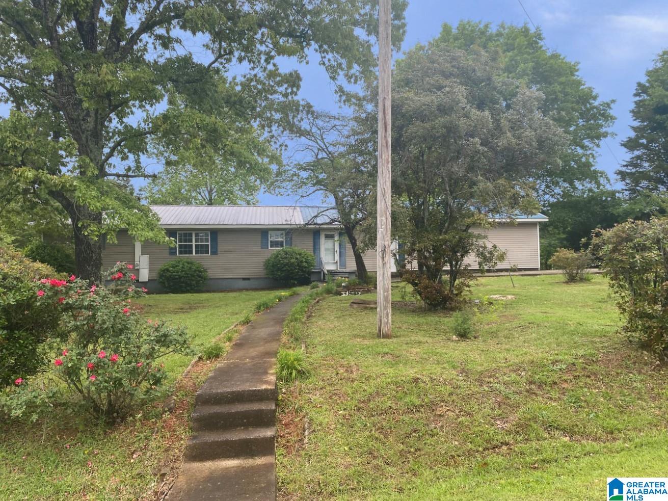 112 MEADOWVIEW CIRCLE