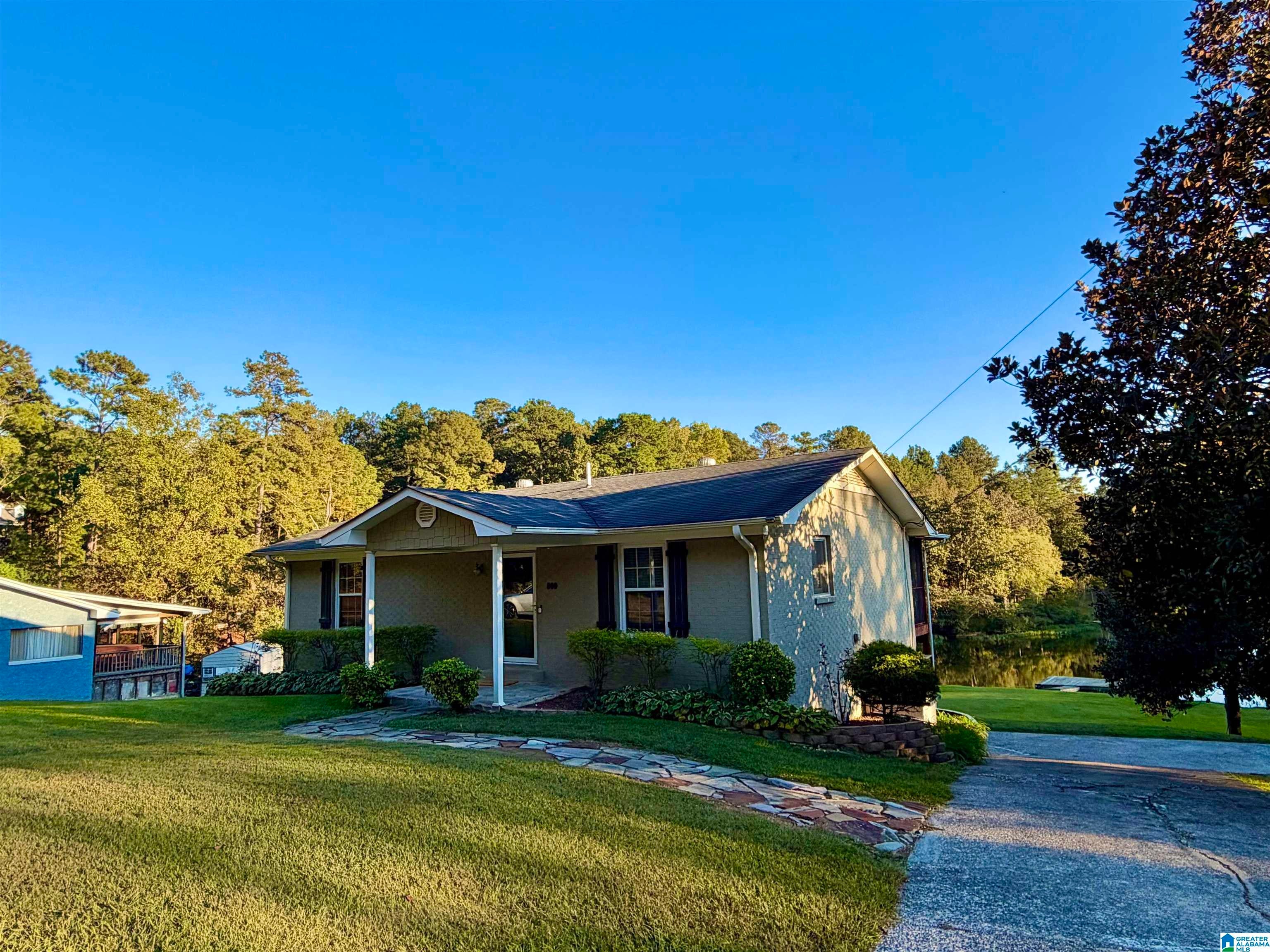 800 MOUNTAIN LAKE ROAD