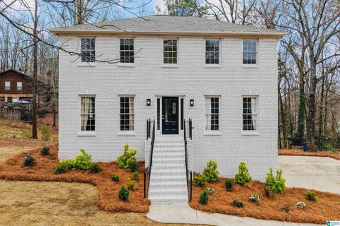 1700 WHITE OAK PLACE HOOVER AL 35244