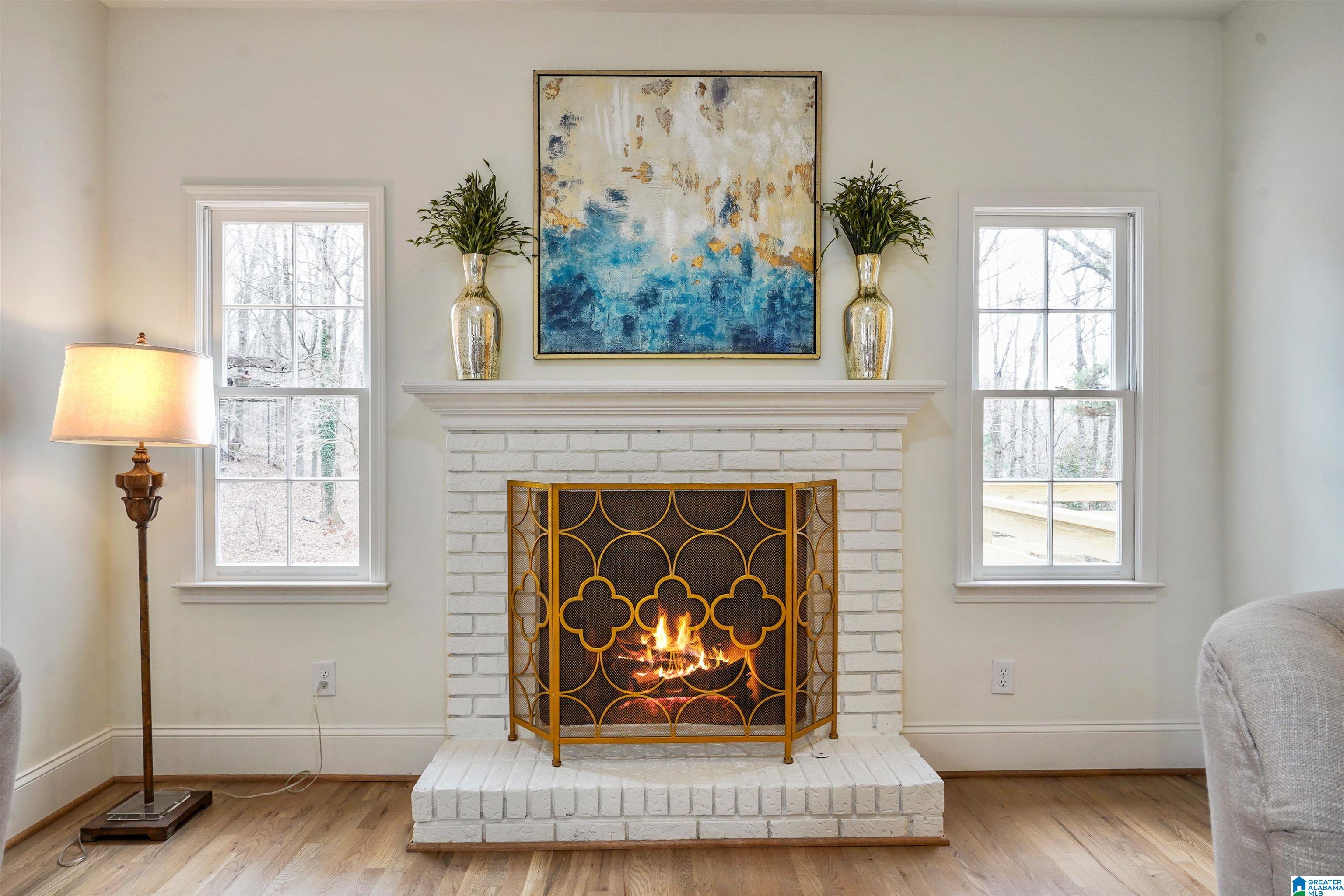 1700 WHITE OAK PLACE