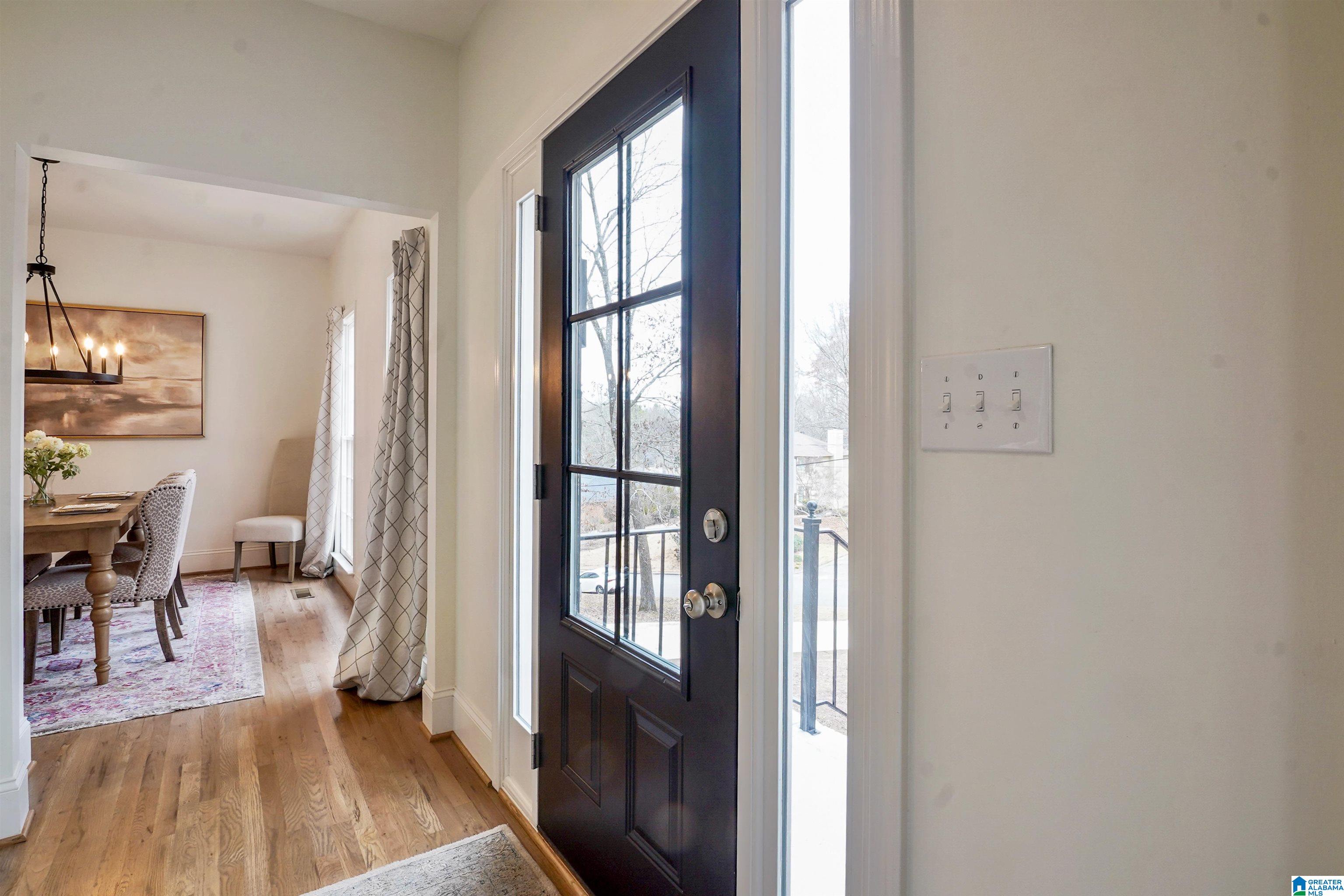 1700 WHITE OAK PLACE