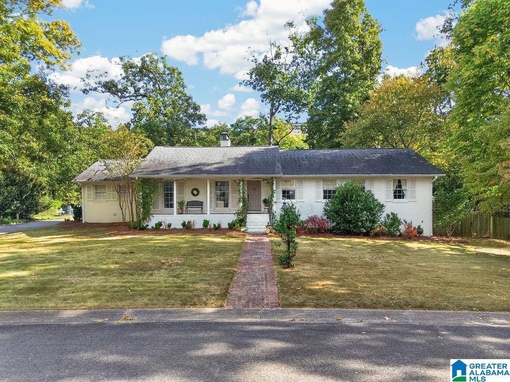 2709 MOUNT ROYAL CIRCLE