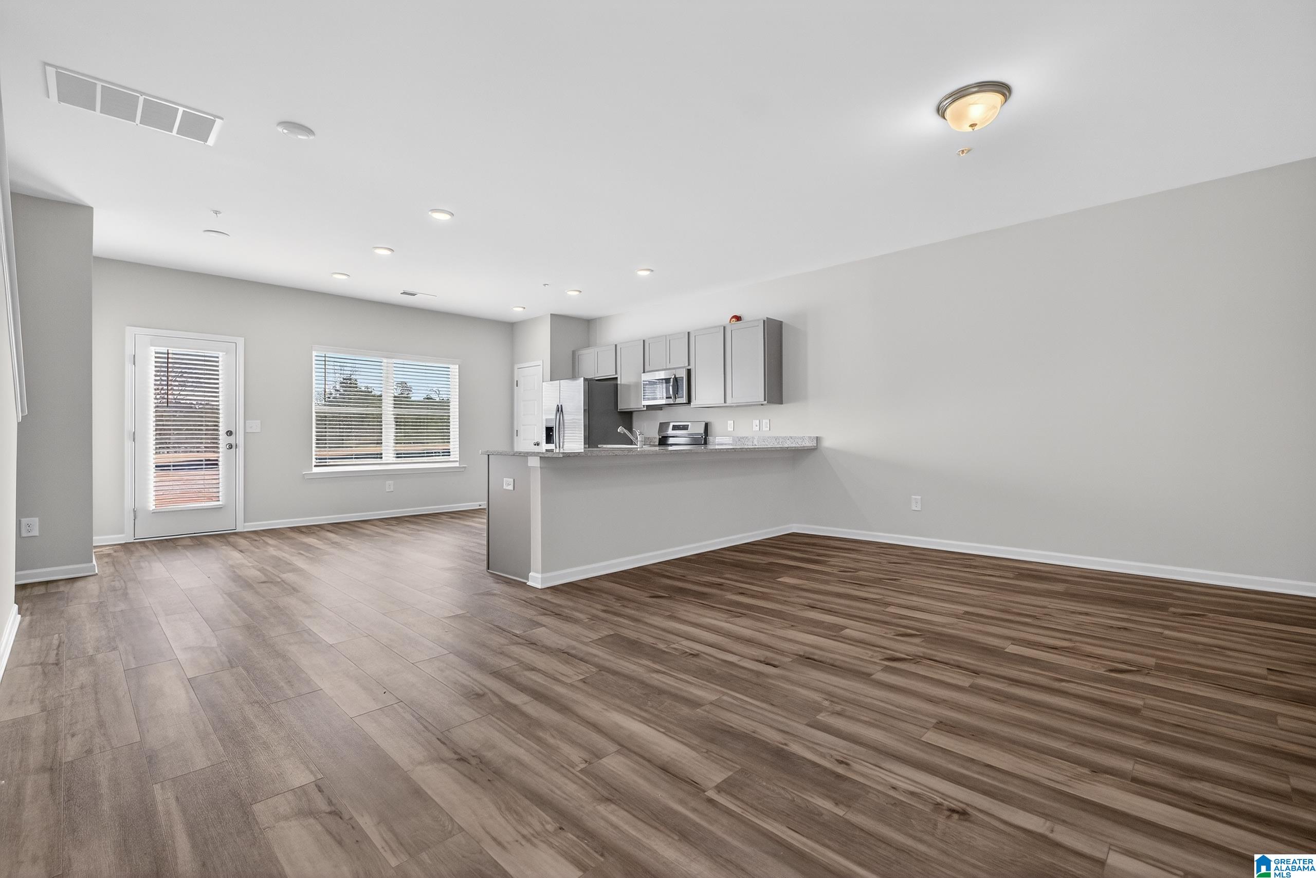 4544 VILLAGE SPRINGS SQUARE 4