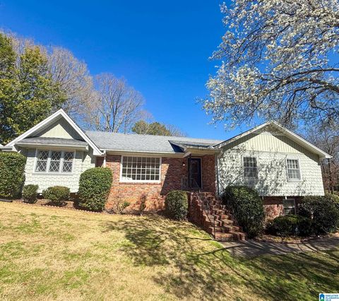 825 SHADYWOOD LANE BIRMINGHAM AL 35206