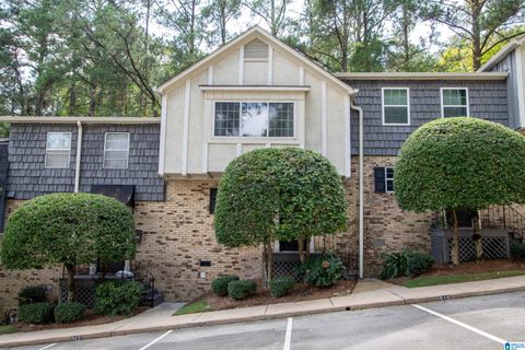 818 VESTAVIA VILLA COURT 818 VESTAVIA HILLS AL 35226