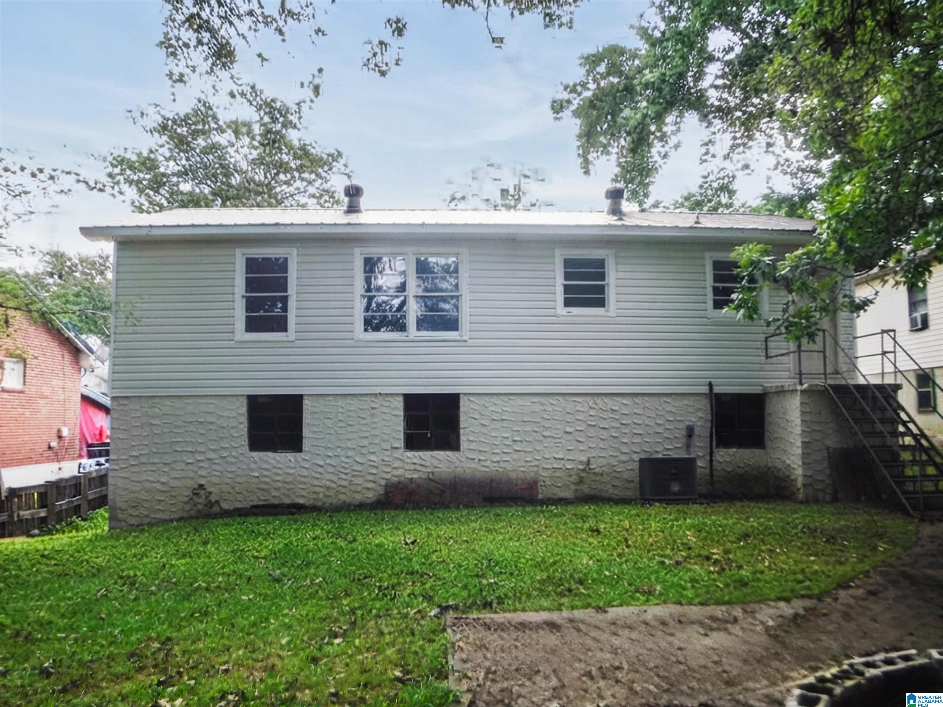 2616 MCKLEROY AVENUE