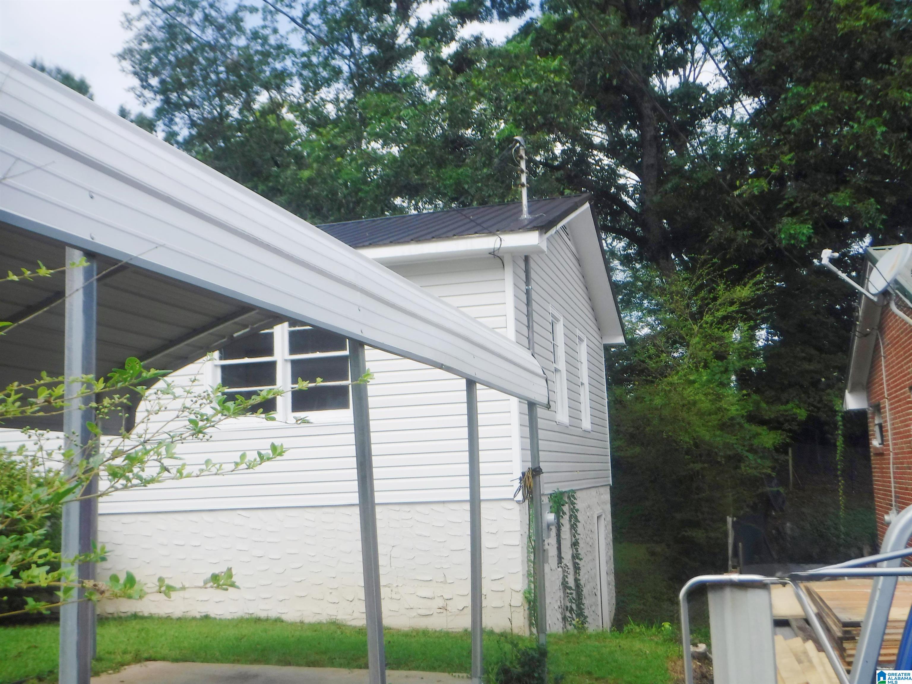 2616 MCKLEROY AVENUE