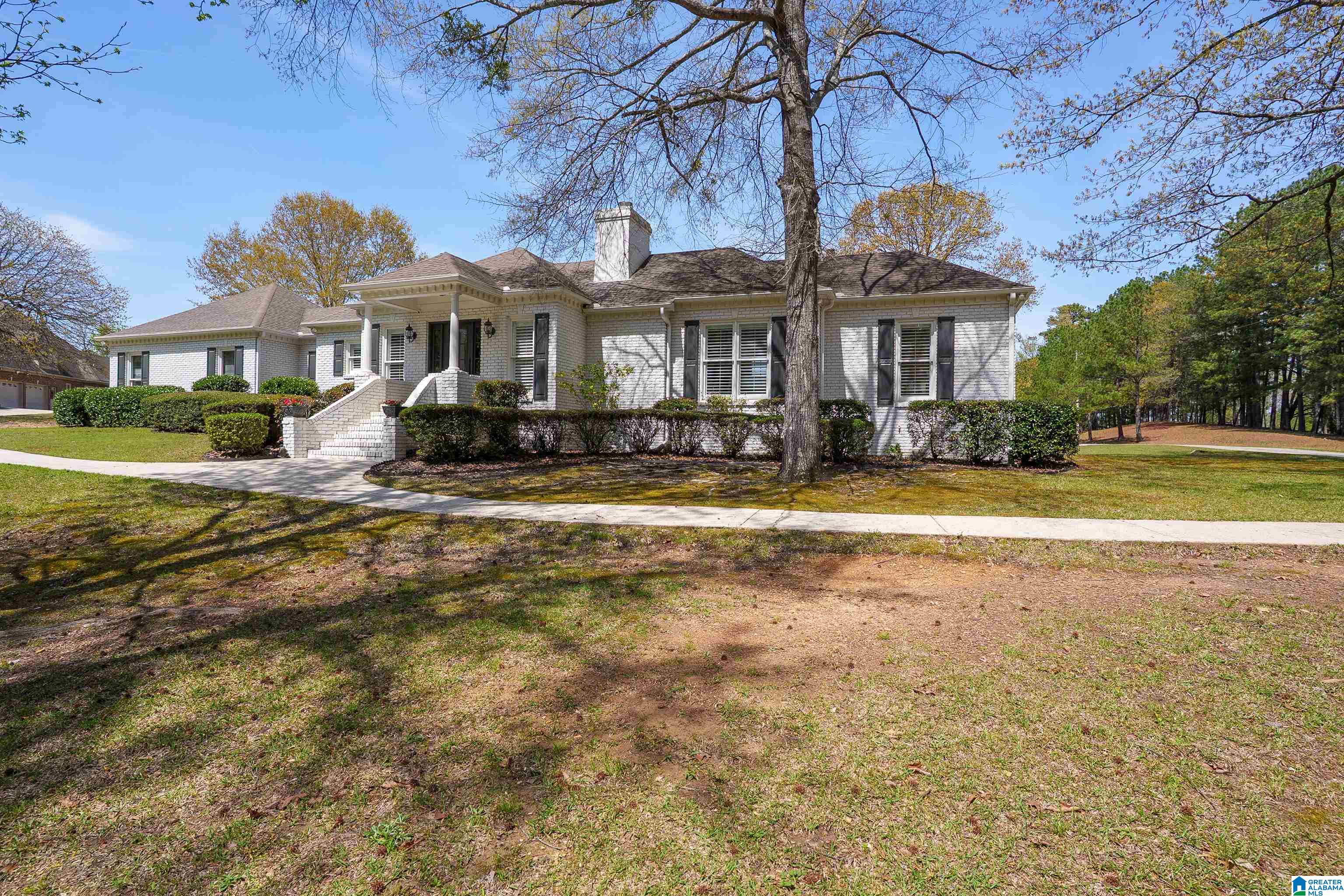 2240 HILLVIEW ROAD