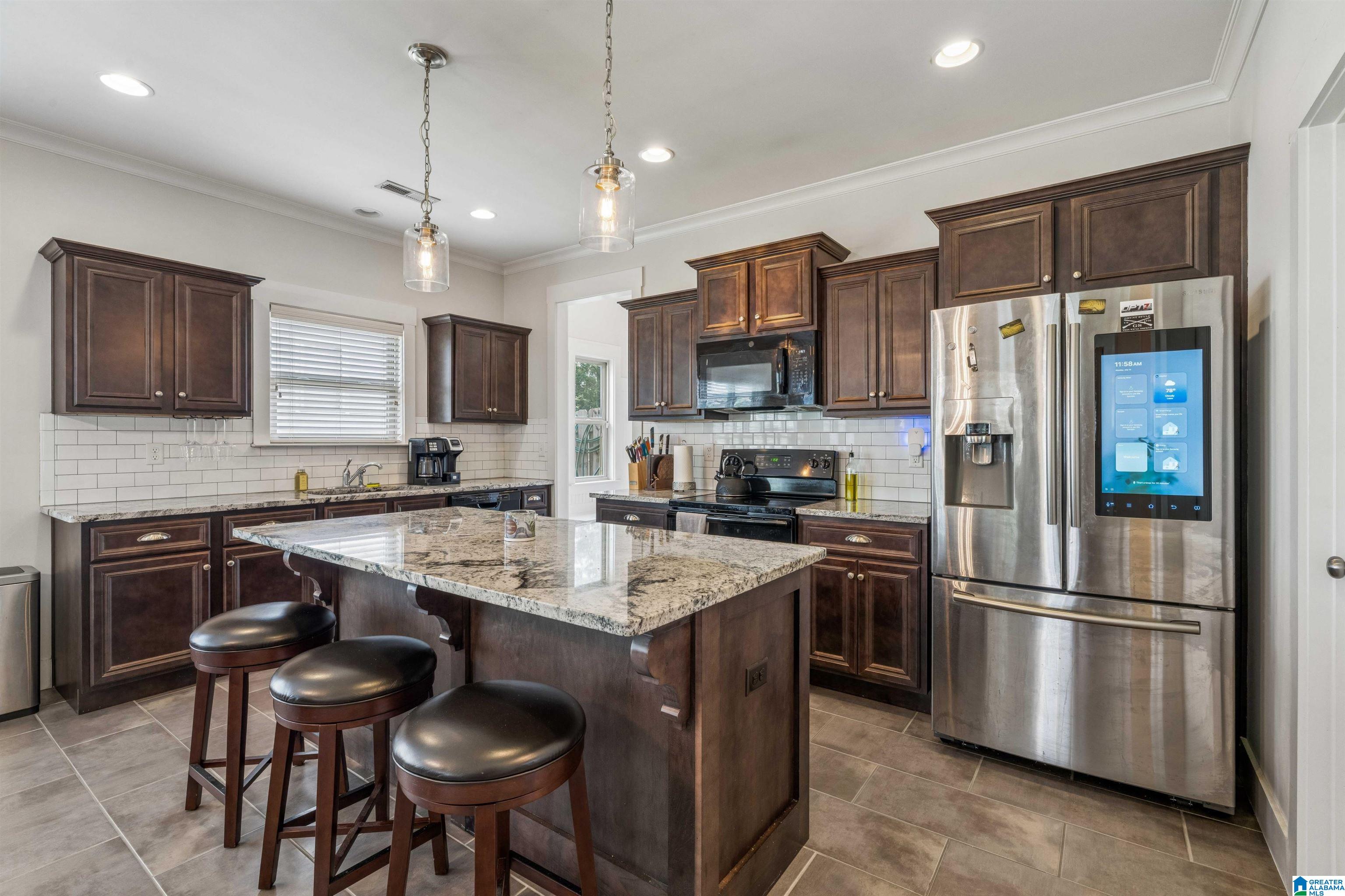1053 GARNET DRIVE