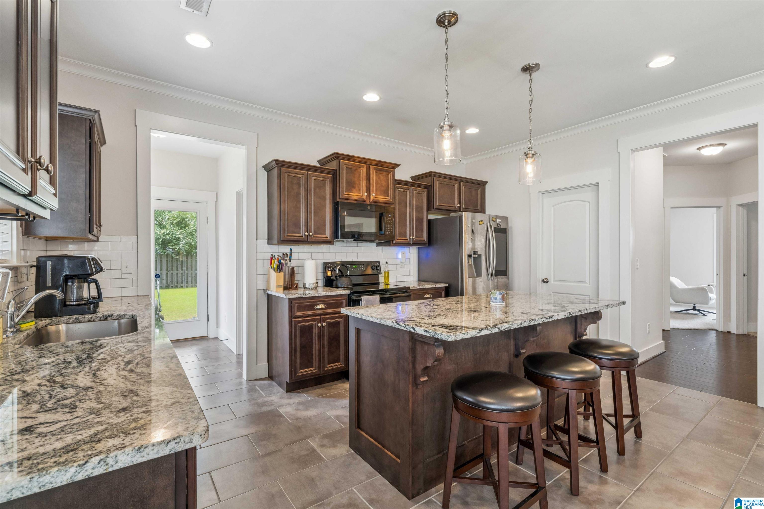 1053 GARNET DRIVE