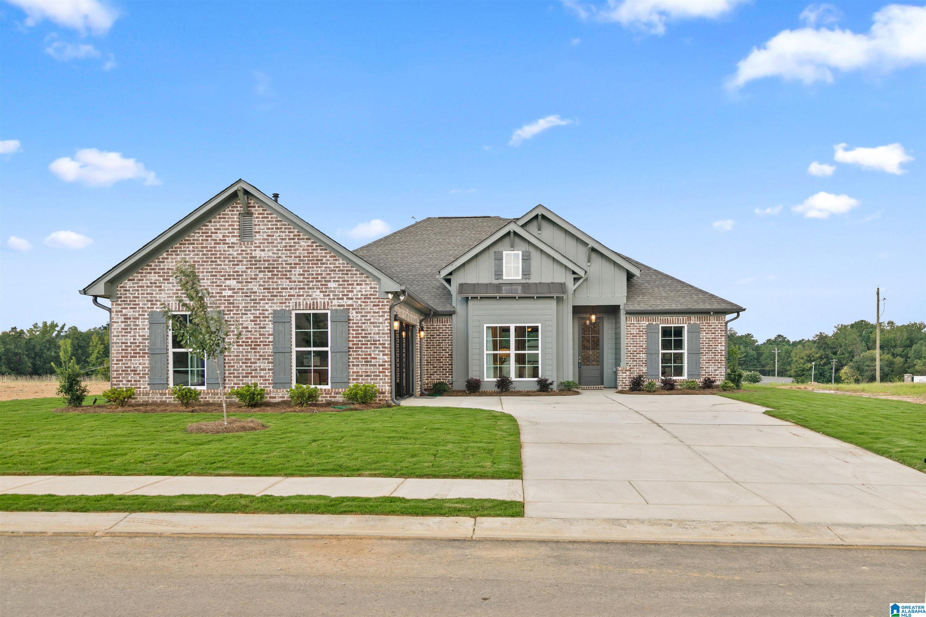 6205 HILLBROOK BLVD