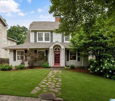 Photo of 1134 Glen View Road, BIRMINGHAM, AL 35222 (MLS # 21452487)