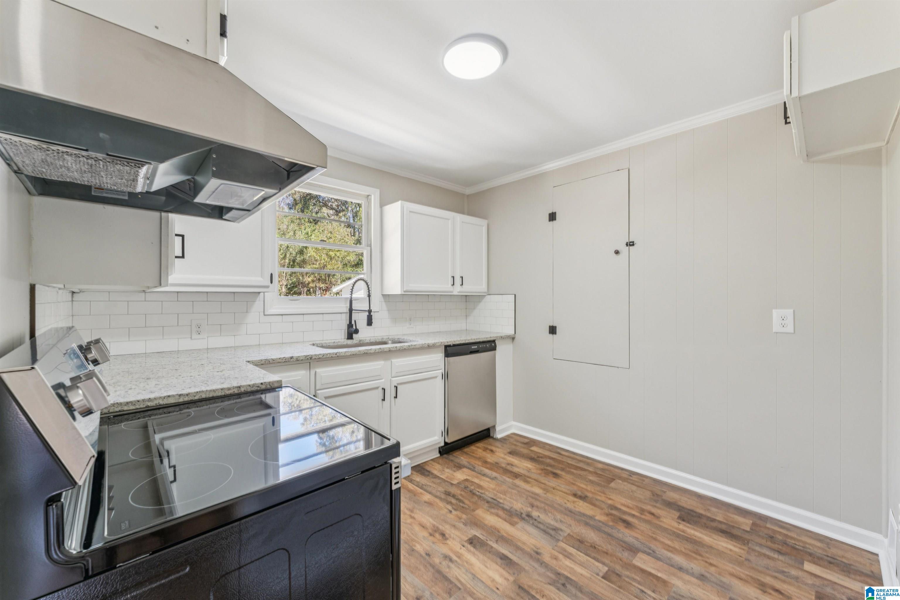 5427 REESE LANE