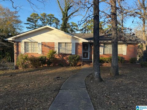 104 26TH AVENUE NE CENTER POINT AL 35215