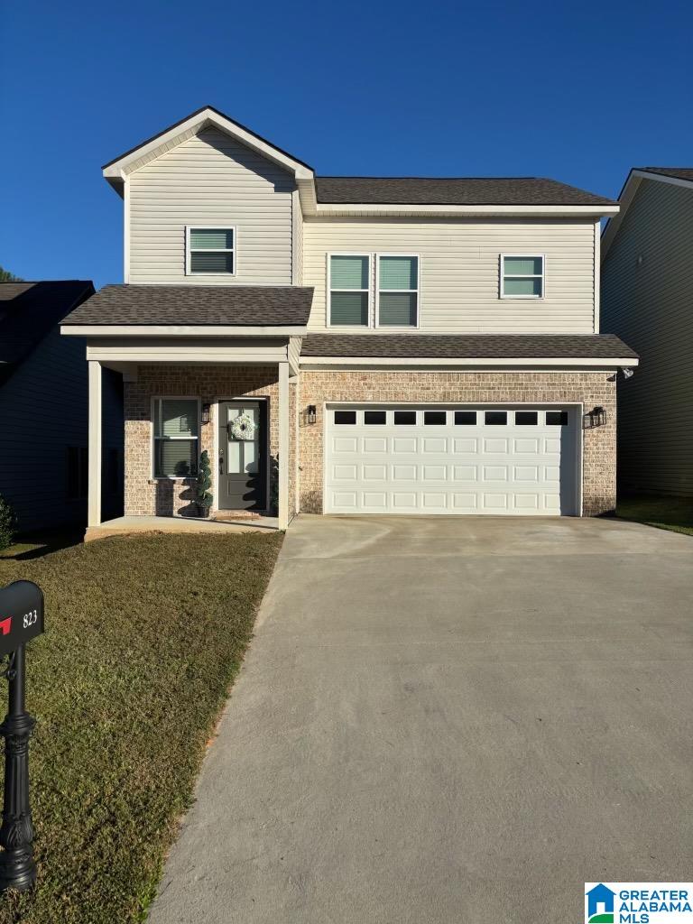 823 KENT DRIVE