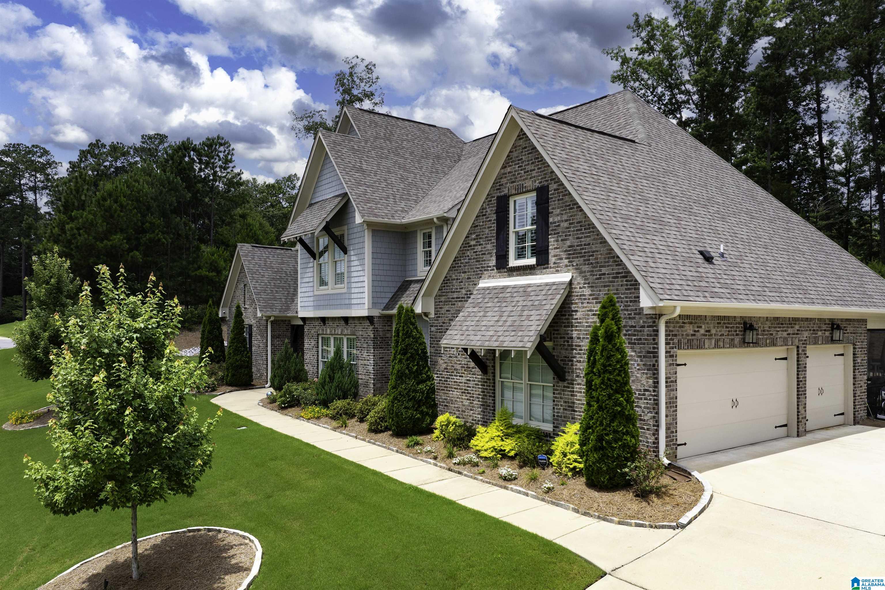 1075 HIGHLAND VILLAGE TRAIL