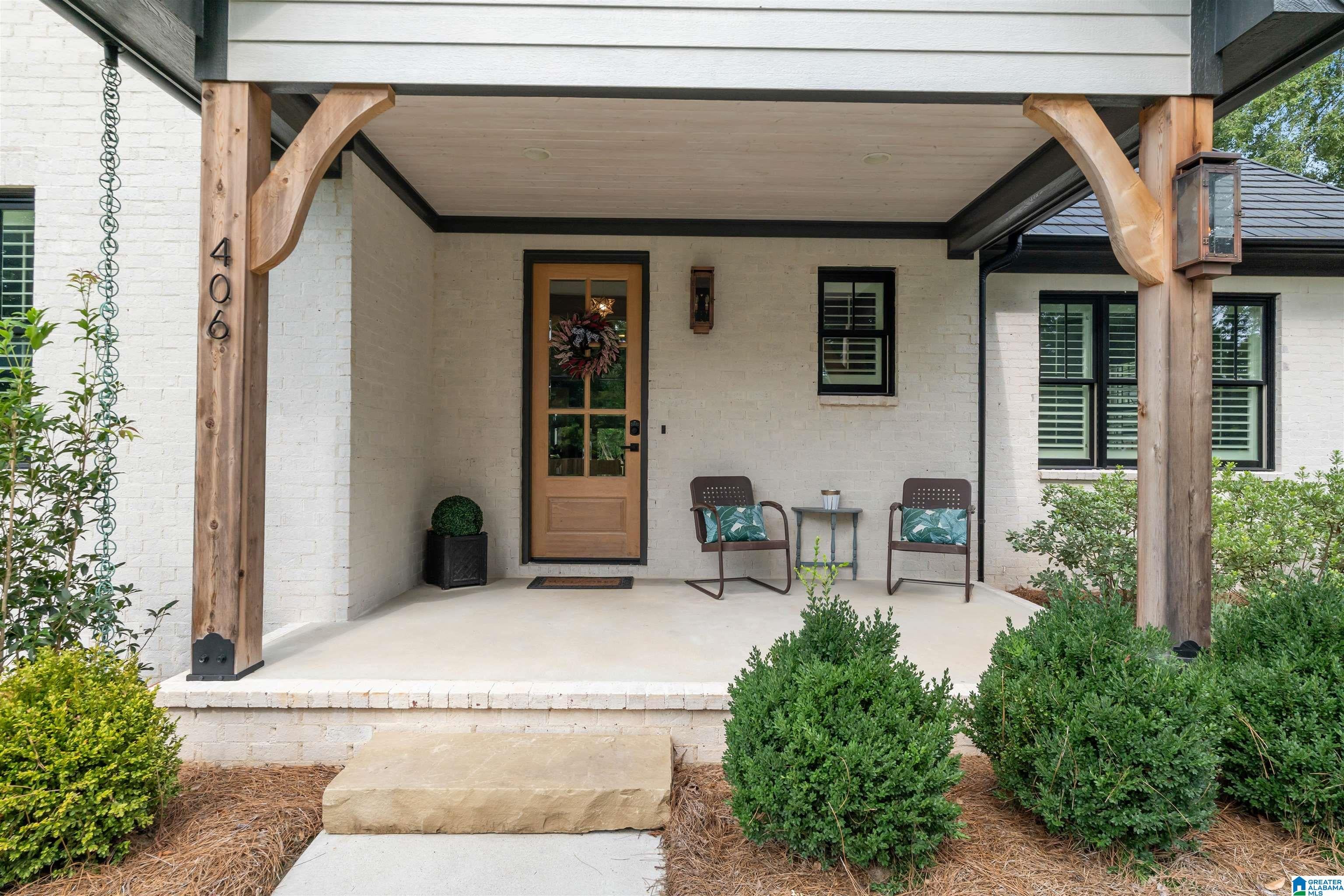 406 N CHALKVILLE ROAD