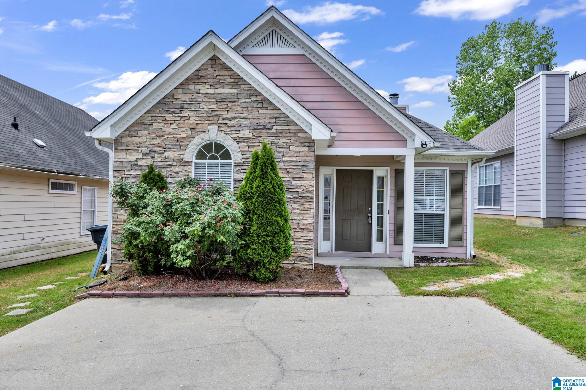173 FLAGSTONE LANE