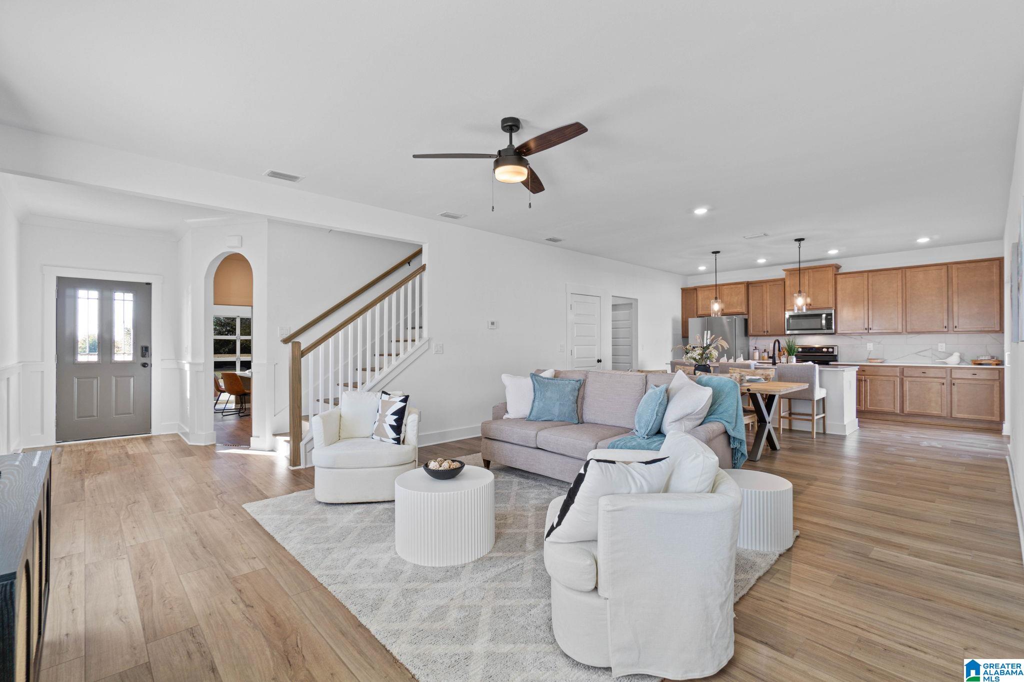 194 BELLEHURST DRIVE