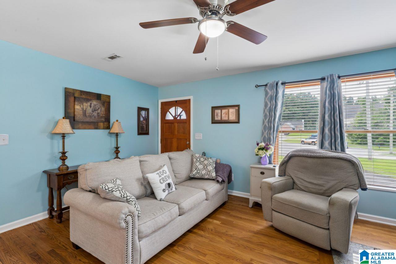 1111 POPLAR CIRCLE