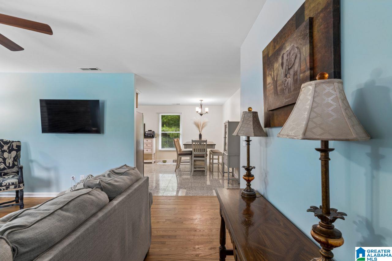 1111 POPLAR CIRCLE