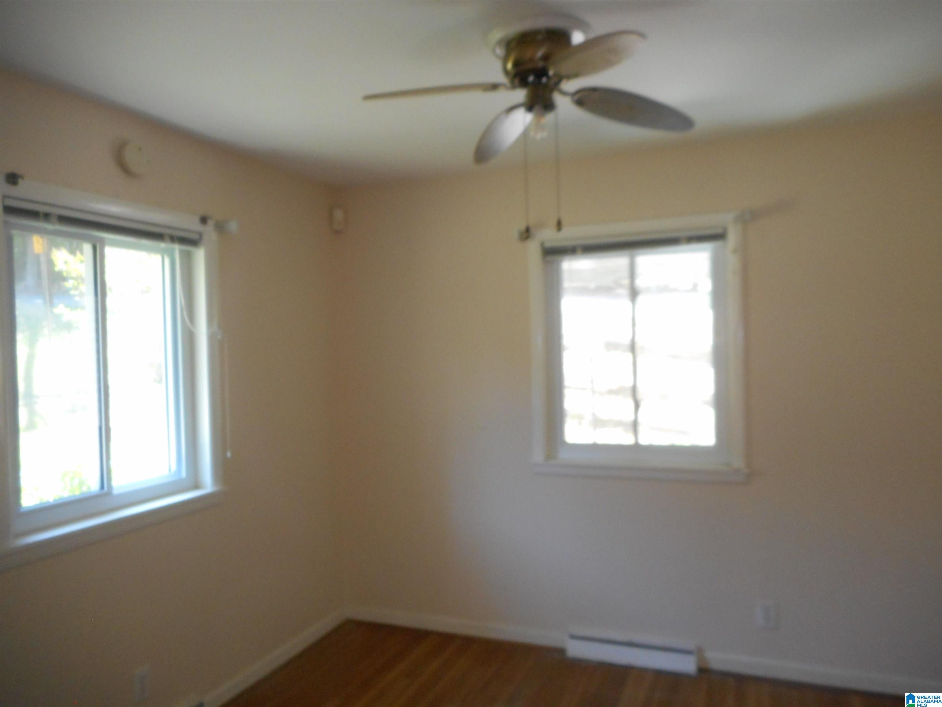 1124 EADOM PLACE