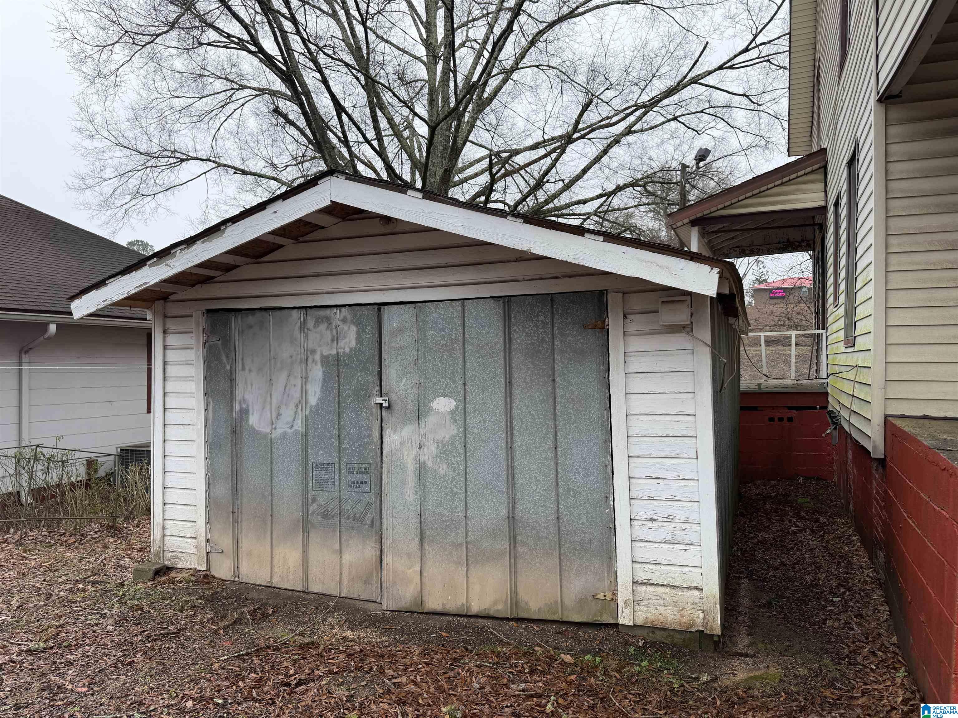 4193 MASSACHUSETTS AVENUE N