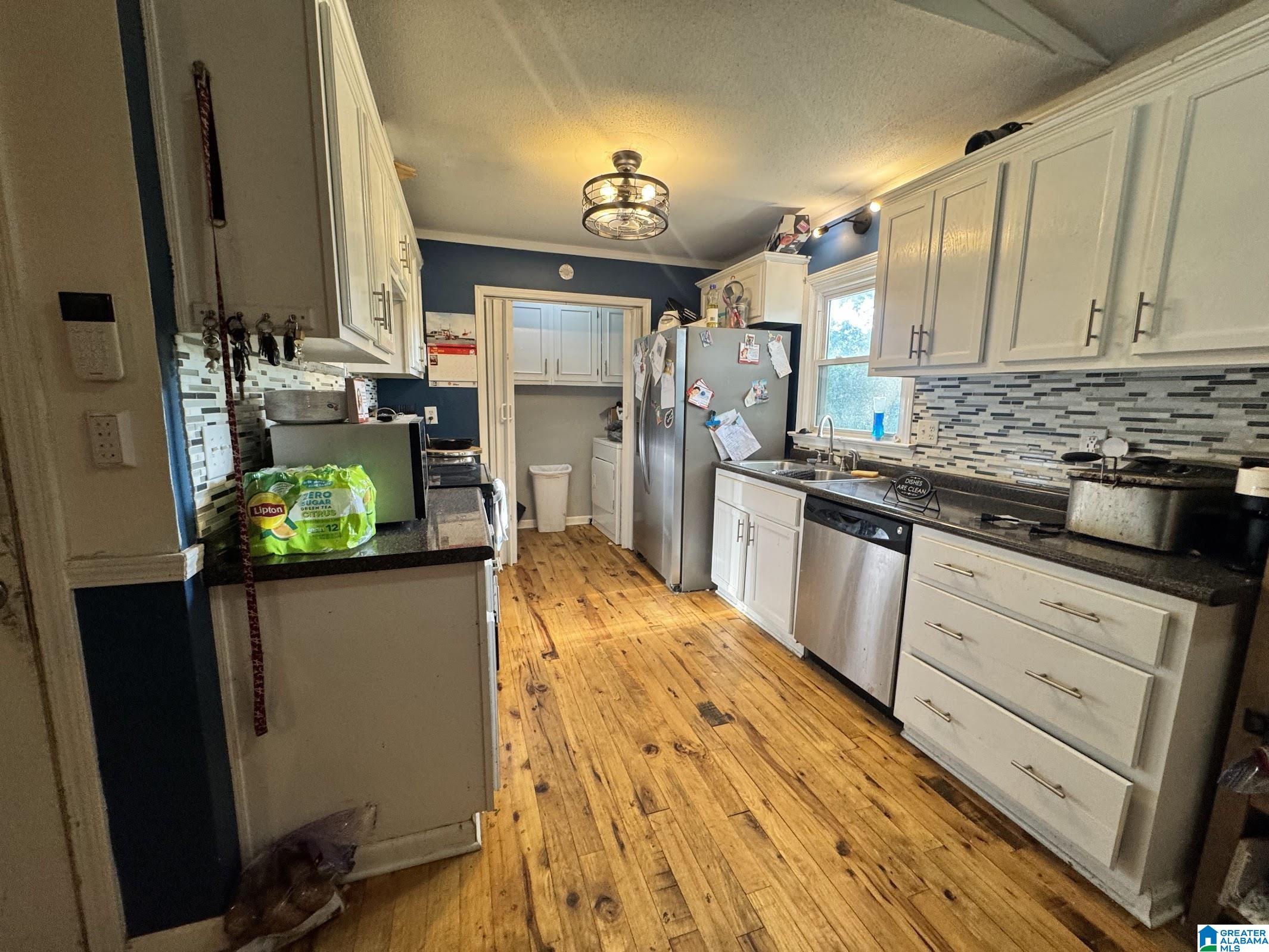 3909 BISCAYNE HILLS DRIVE