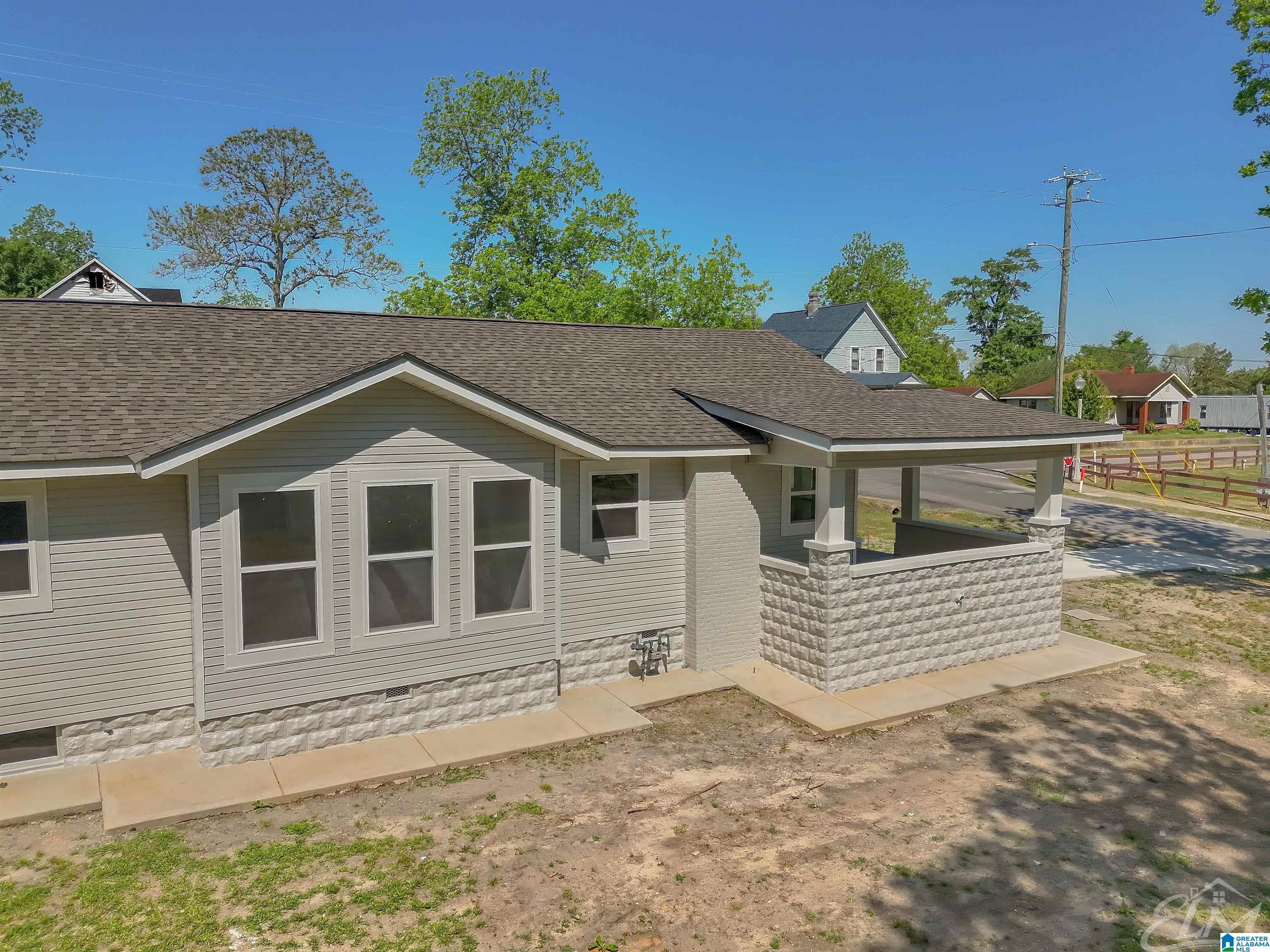 201 ALABAMA AVENUE - Photo 4