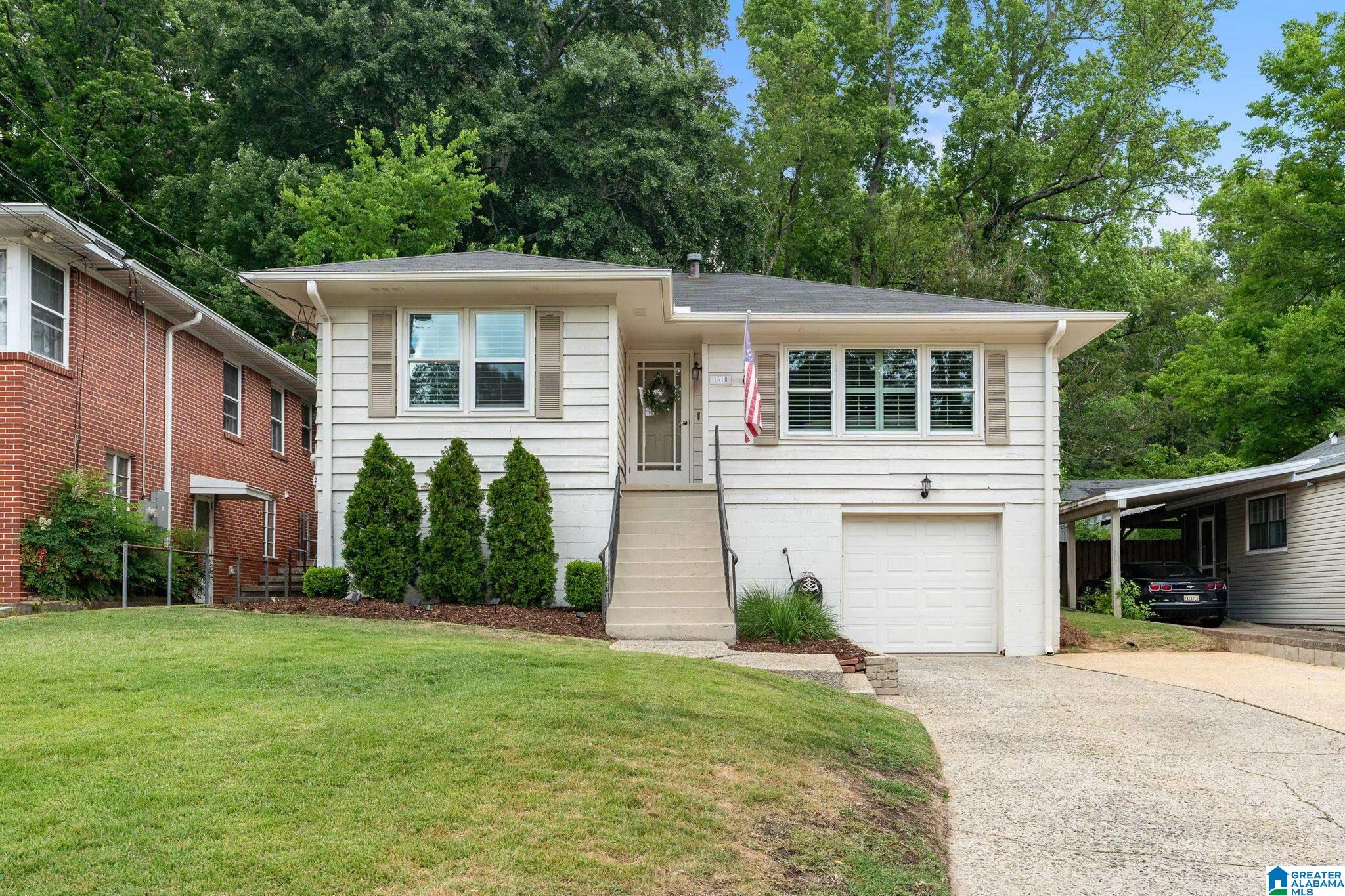 1618 WOODFERN DRIVE