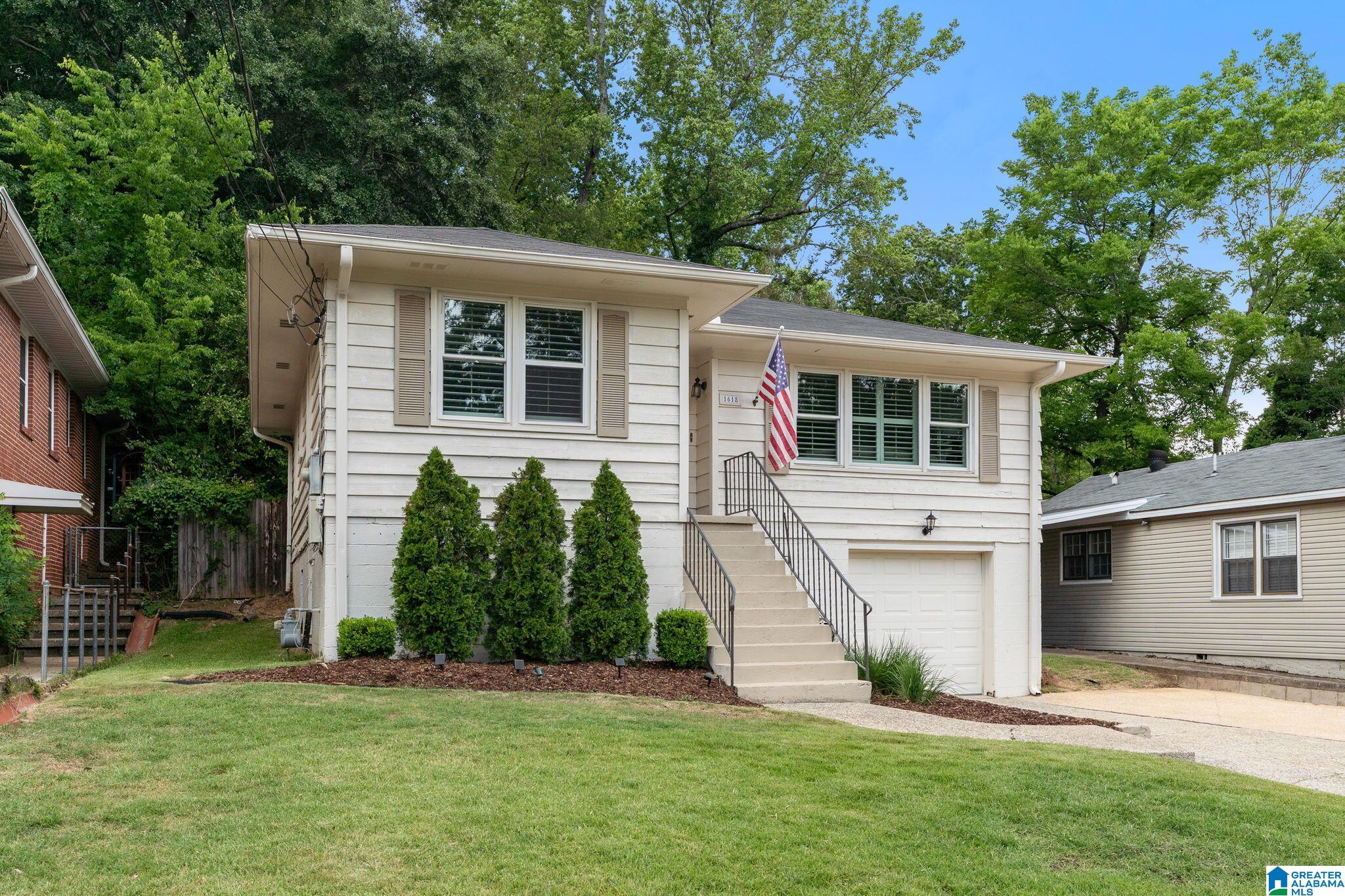 1618 WOODFERN DRIVE