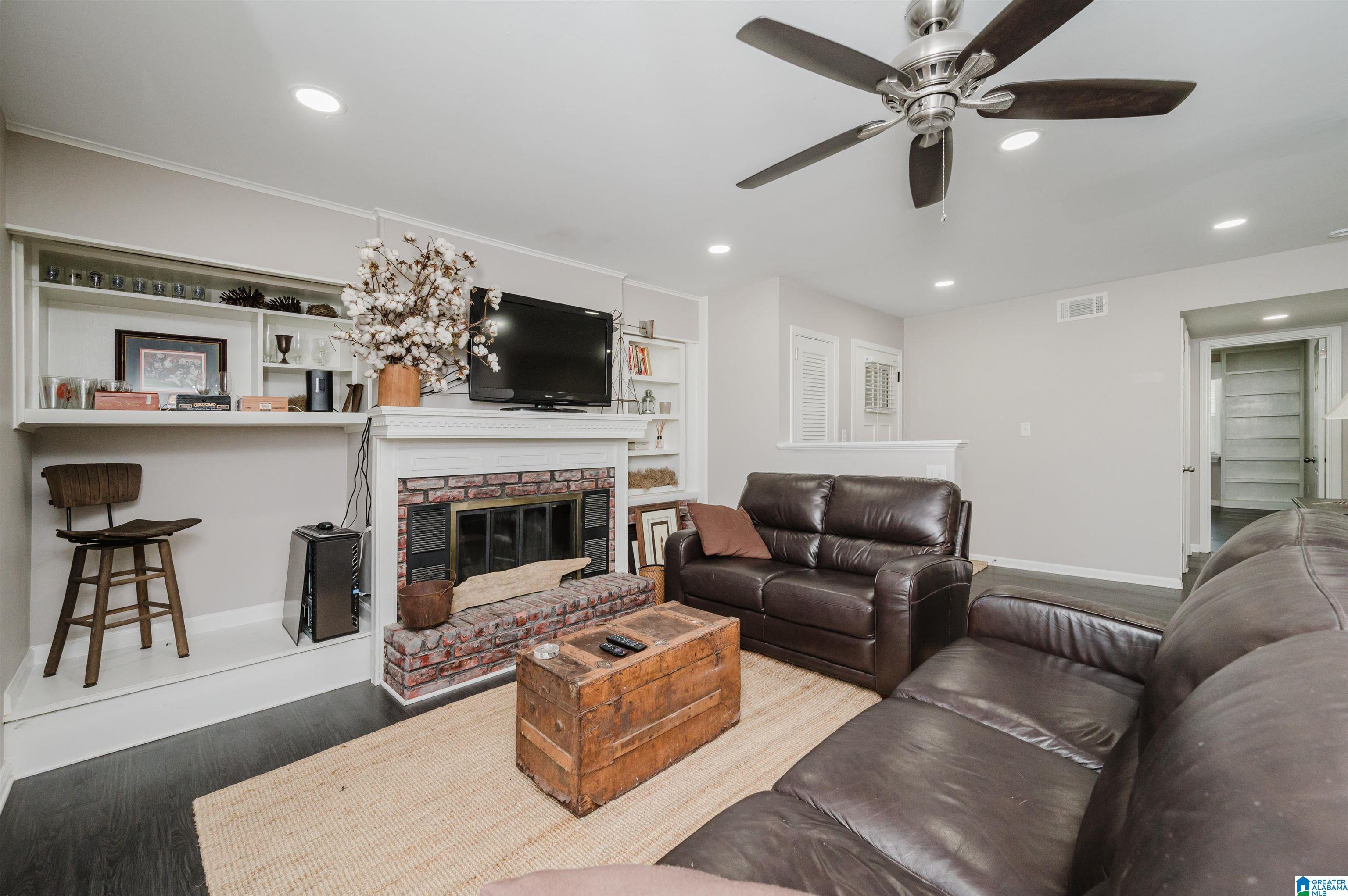 2100 MONTREAT LANE 2100-B